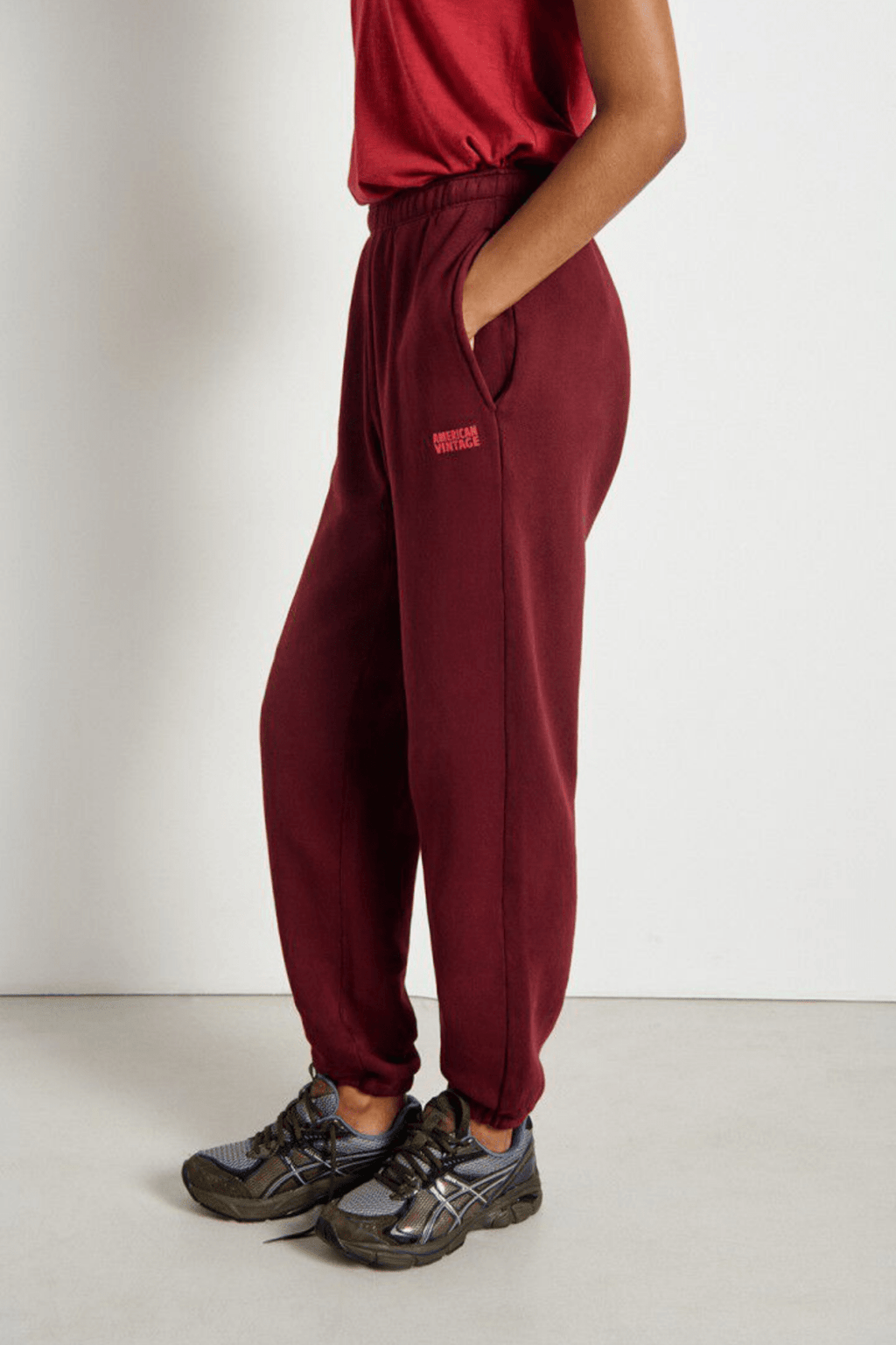 American Vintage Women's Joggers Izubird Vintage Cherry - Dotique - American Vintage