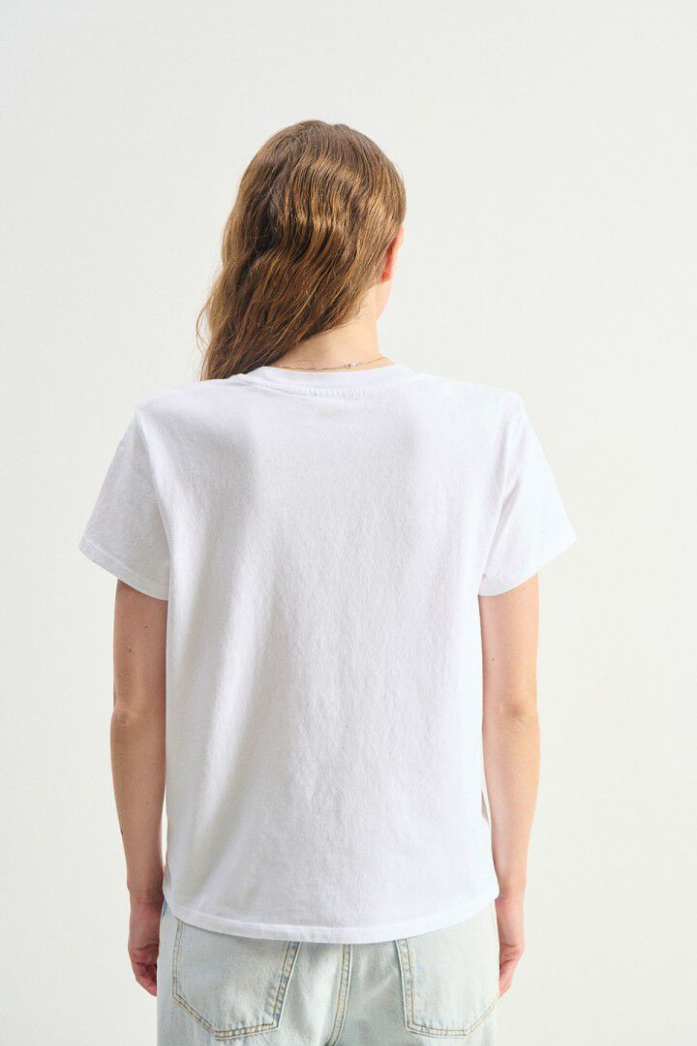 American Vintage Ykobow Cotton T-Shirt – Blanc shown from back by american vintage Shop american vintage at Dotique