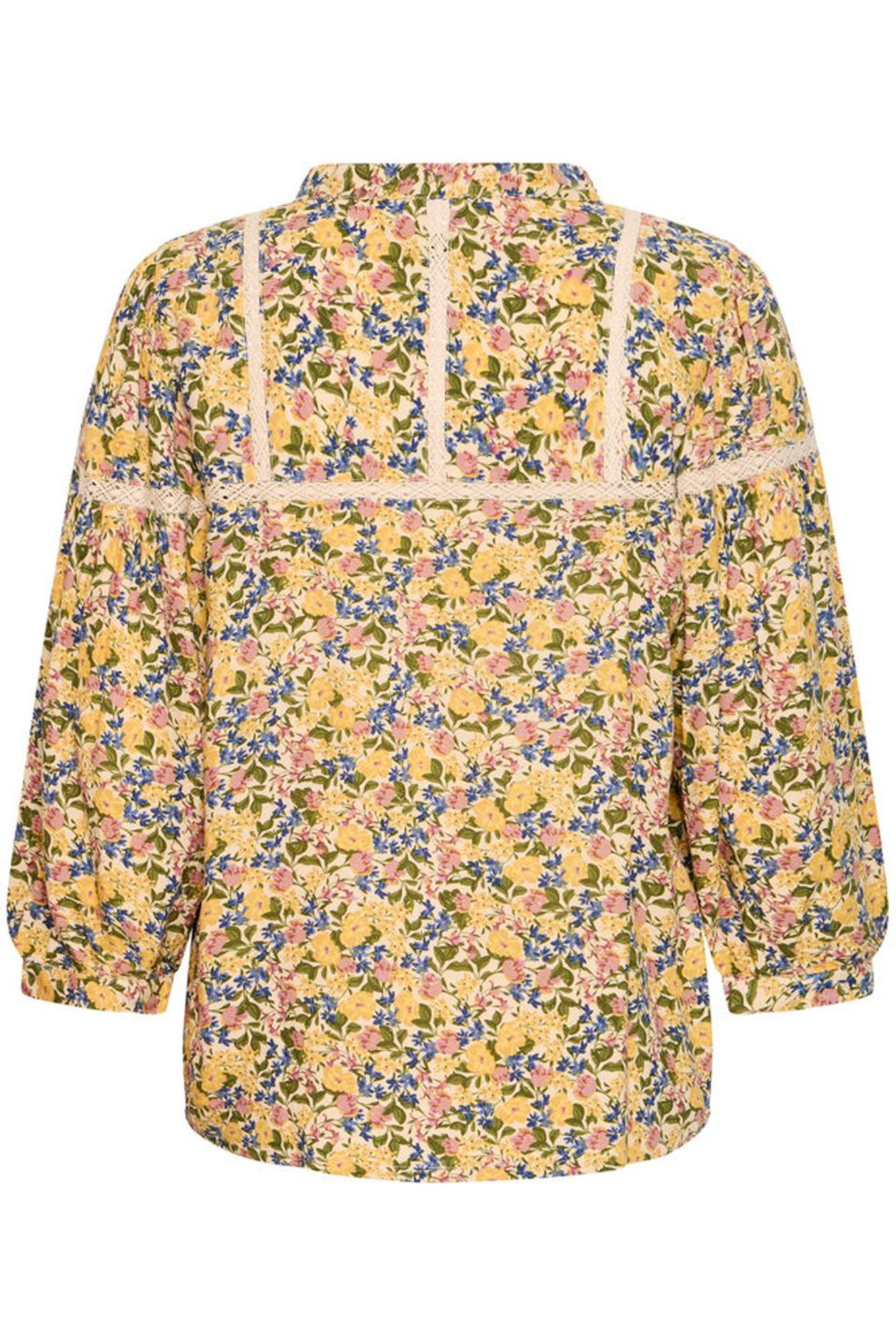 Floral viscose shirt by Atelier Rêve with a loose fit and 3/4 sleeves. Lightweight, easy to wear and perfect for everyday styling.