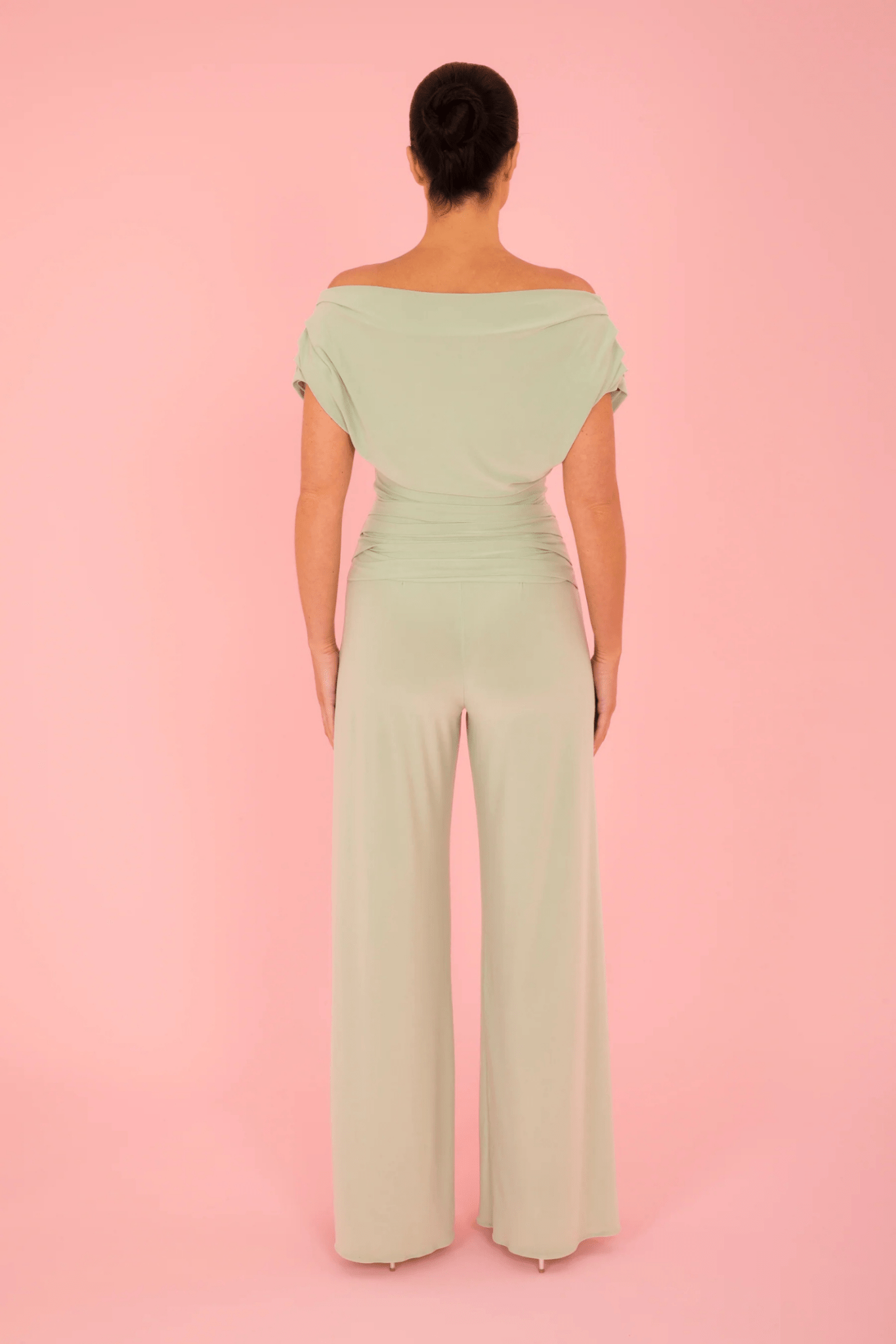 ATOM LABEL Carbon Jersey Jumpsuit with Sleeve in Sage Green (Regular Length) - Dotique
