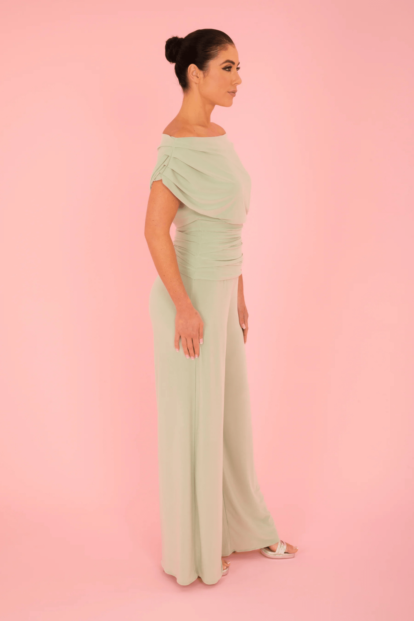 ATOM LABEL Carbon Jersey Jumpsuit with Sleeve in Sage Green (Regular Length) - Dotique