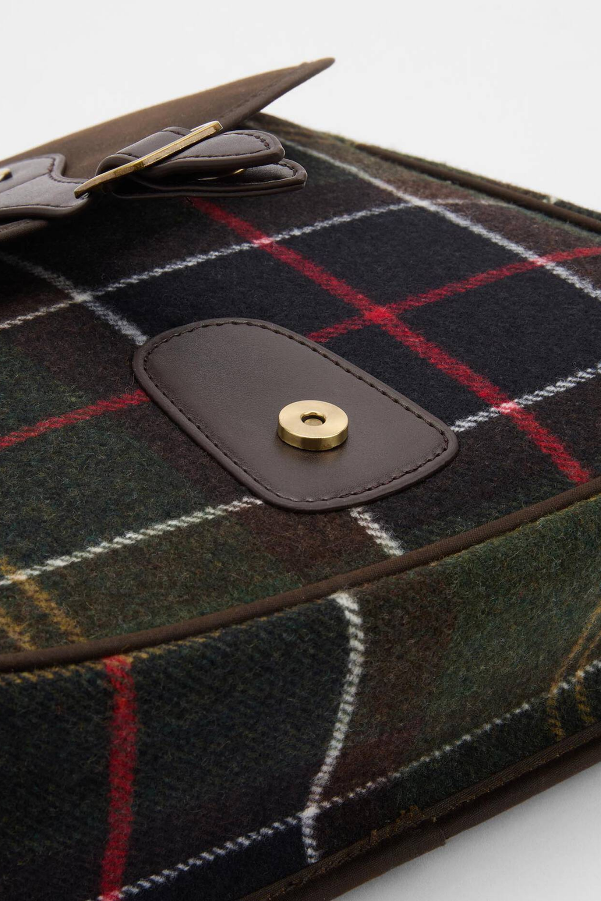 Barbour Cromarty Bag Classic Olive Green LBA0479 plaid bag with leather details Shop Barbour at Dotique