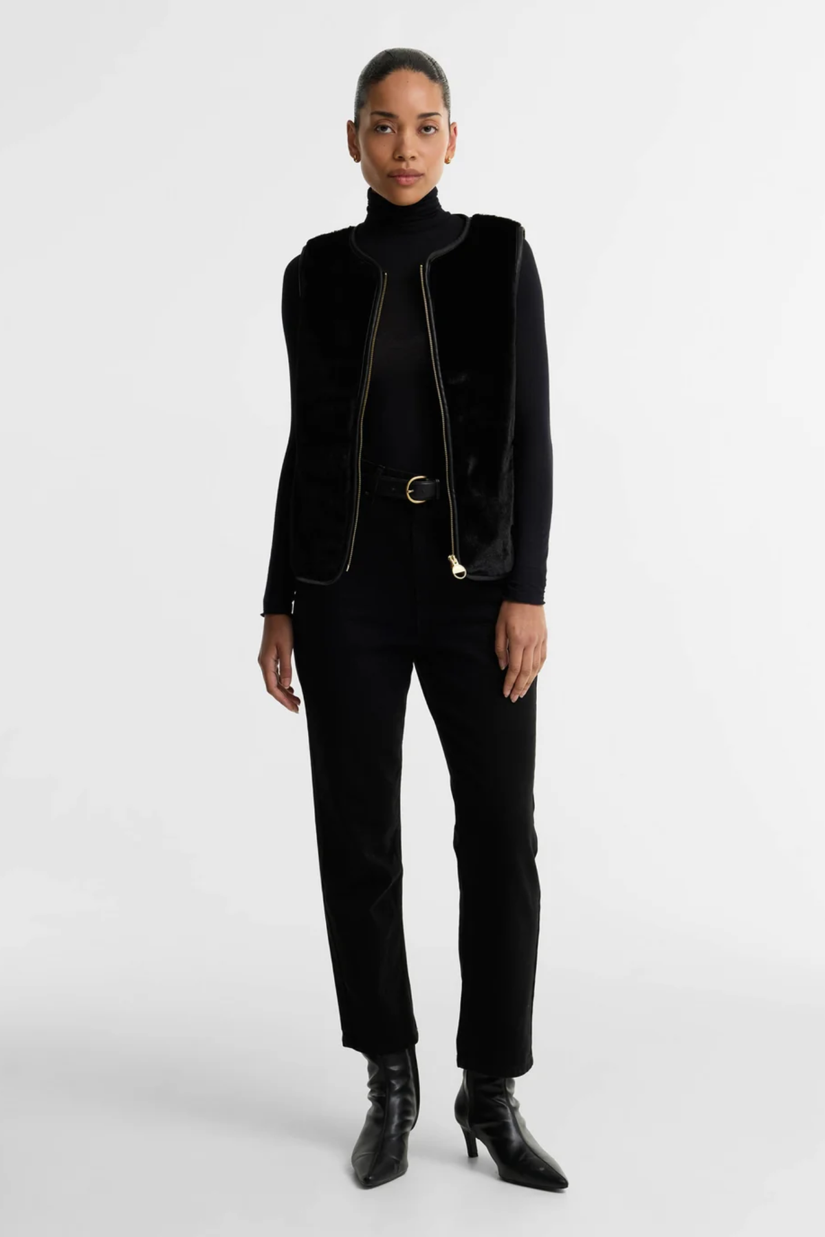 Barbour International Oulton Faux Fur Liner Black LLI0028