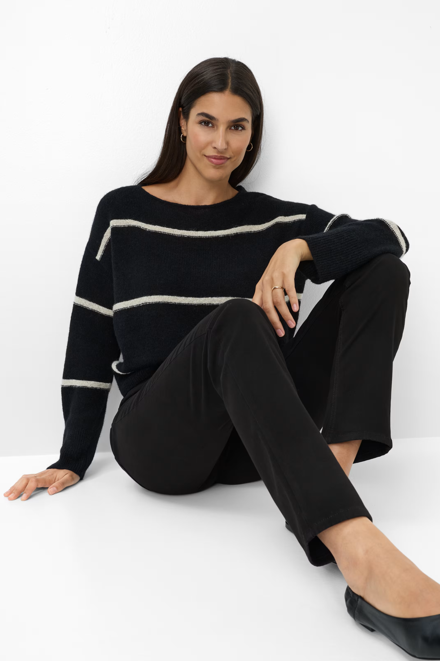 Brax 71-1707 02 Mary Winter Dream Five-Pocket Straight Leg Jeans Black