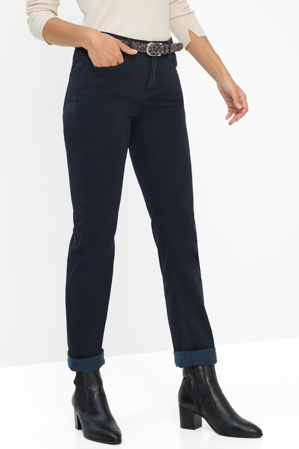 Brax 71-1707 22 Mary Winter Dream Five-Pocket Straight Leg Jeans Dark Blue