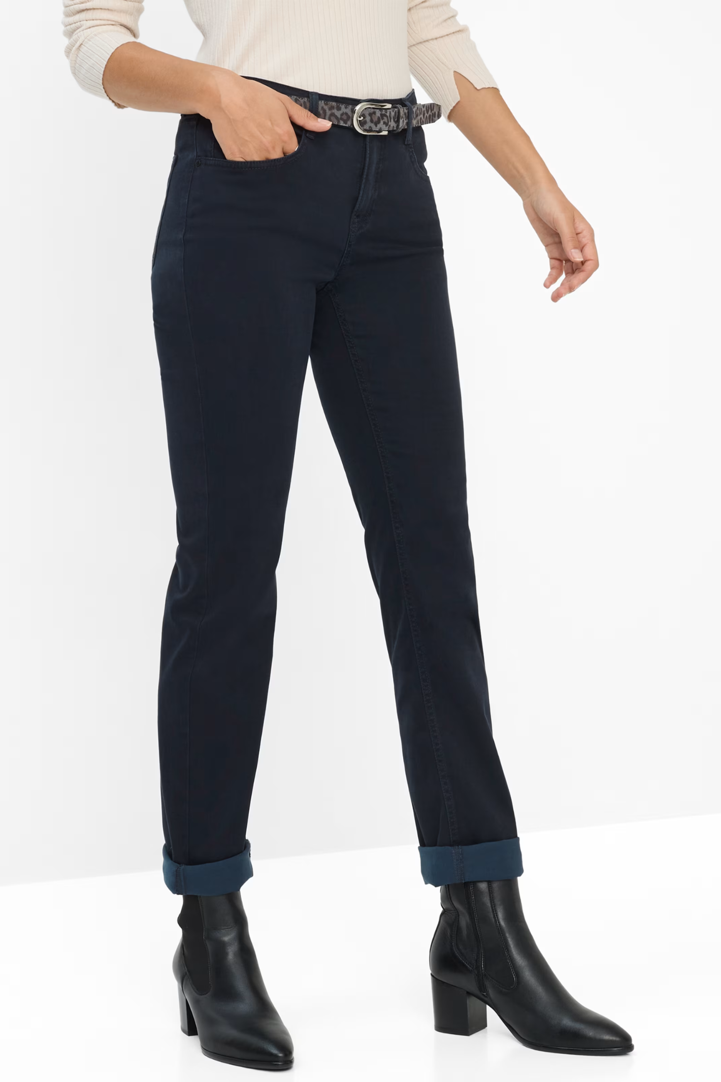 Brax 71-1707 22 Mary Winter Dream Five-Pocket Straight Leg Jeans Dark Blue