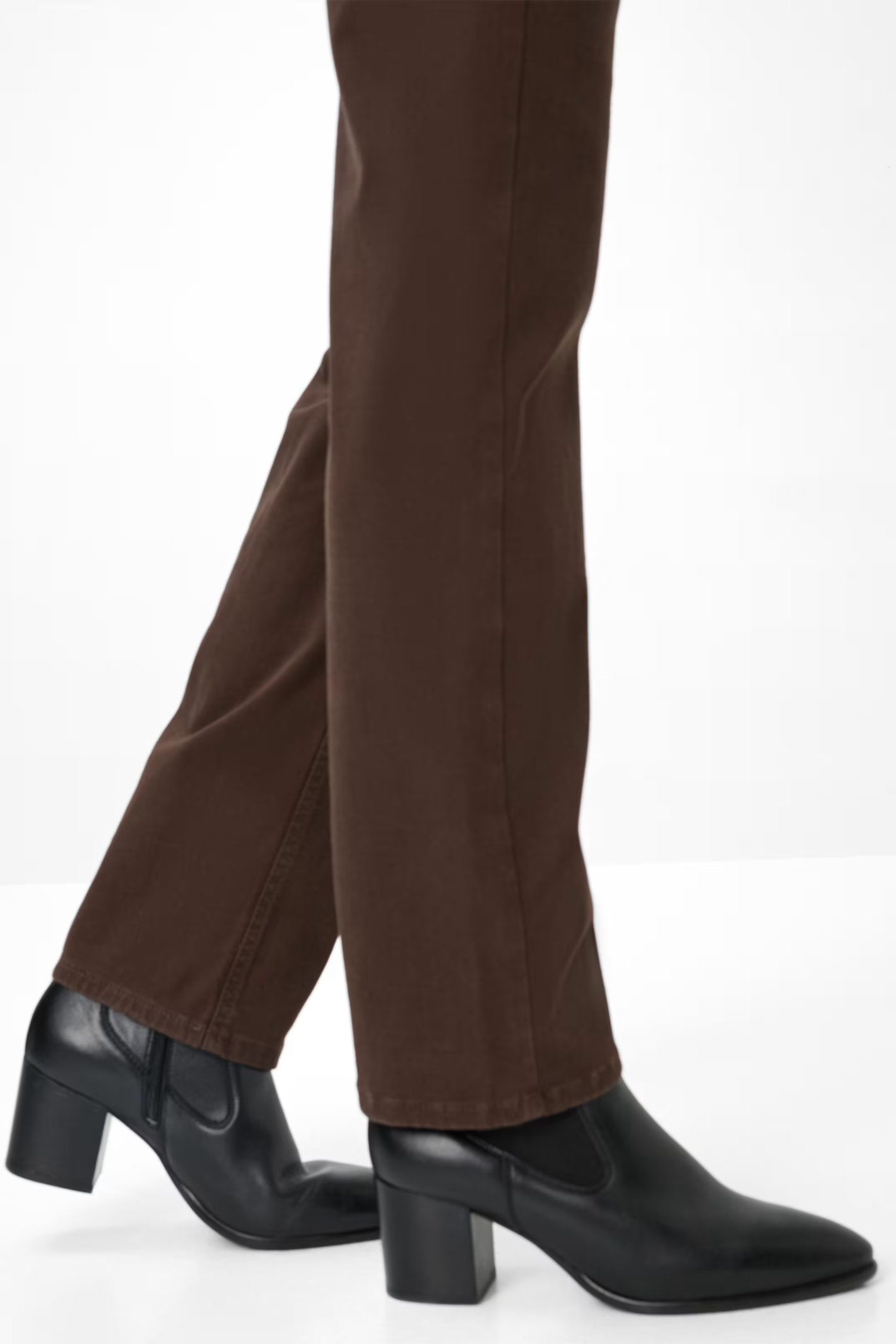 Brax 71-1707 50 Mary Winter Dream Five-Pocket Straight Leg Jeans Brown