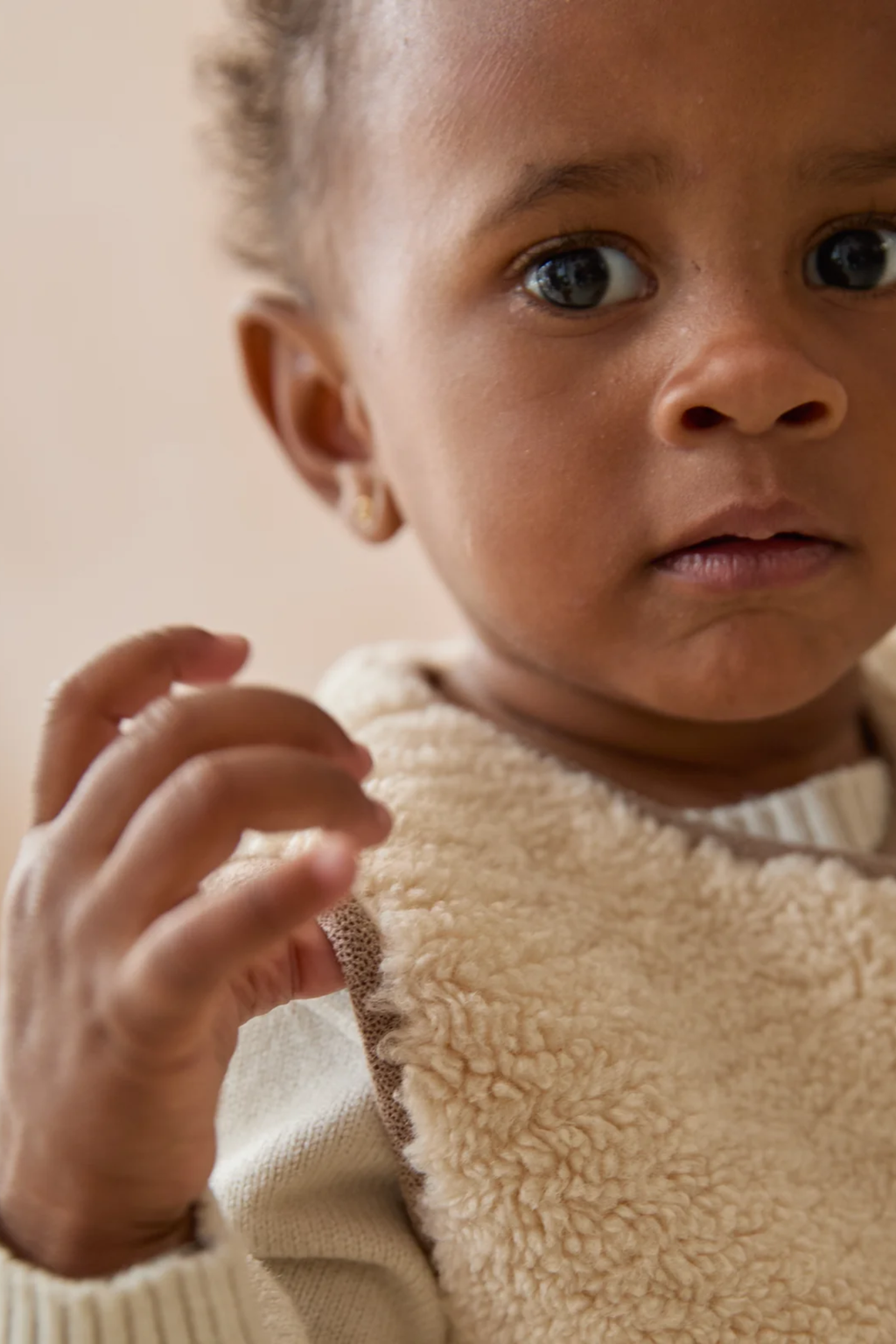 Chalk Mini Babies Lamb Gilet Polar Cream