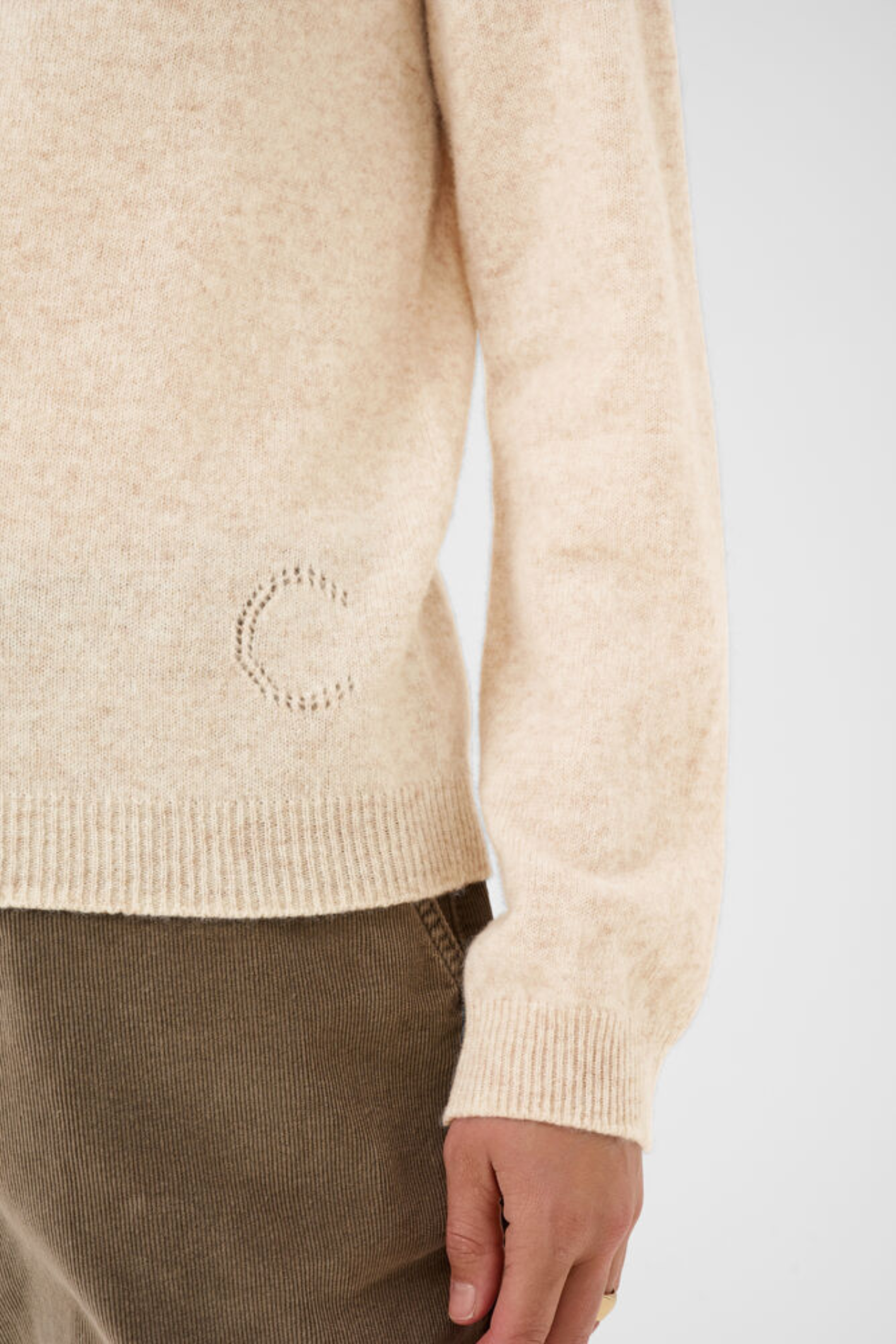 Shop the Cream CRMela Jumper in Oat Melange at Dotique. A luxurious 100% wool jumper with a classic crew neck, regular fit and timeless everyday style.