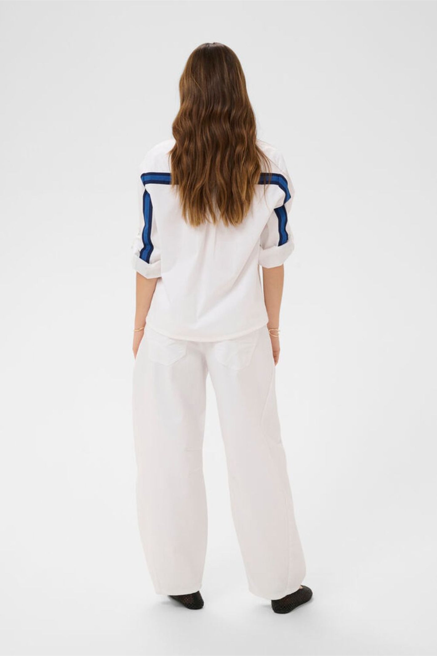 Back view of model wearing Cream 10614892 CREstela Short Shirt Snow White with Blue by Cream, shop Cream at Dotique