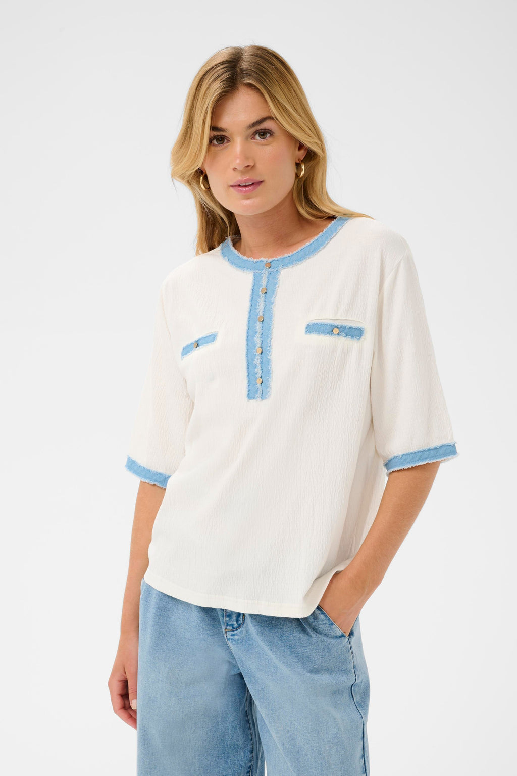 Model wearing Cream 10614950 CRKatti T-Shirt Snow White by Cream with blue trim, shop the vendor at Dotique