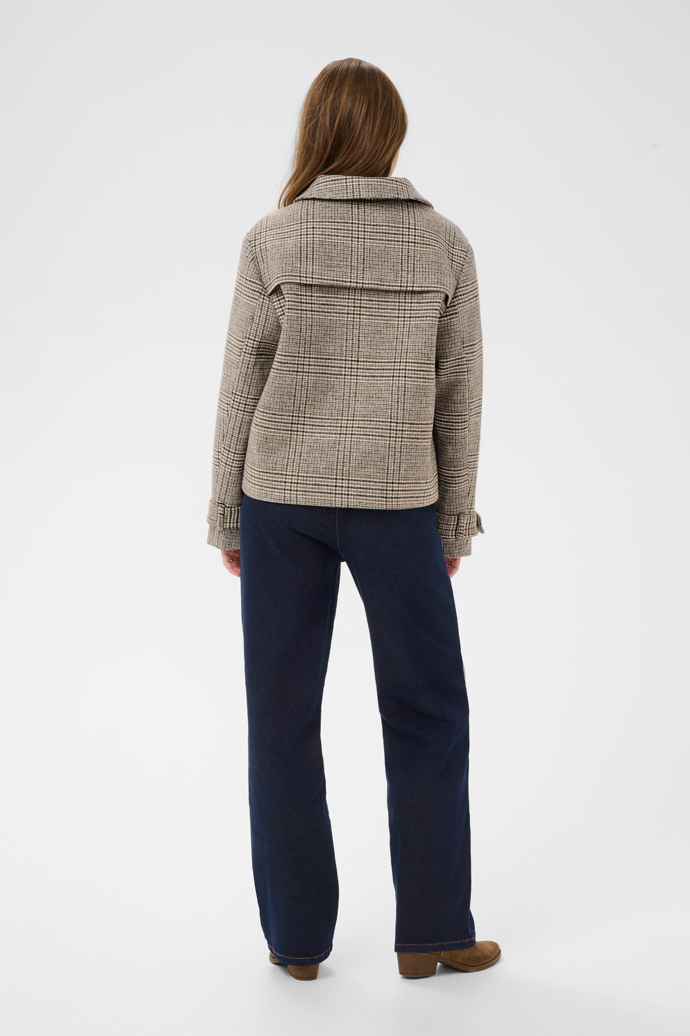 Shop the Cream CRGeorg Short Coat in Grey Check at Dotique. A timeless checked jacket with a straight fit, soft wool blend and versatile hip-length silhouette.