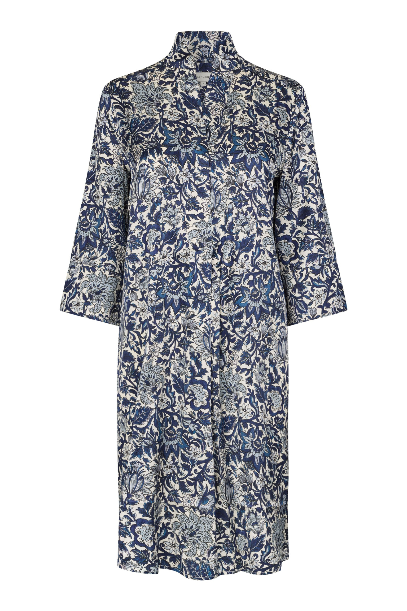 Shop the Dea Kudibal KamillesDEA Dress in Dentelle Midnight at Dotique. A luxurious stretch silk midi dress in a beautiful blue floral print.