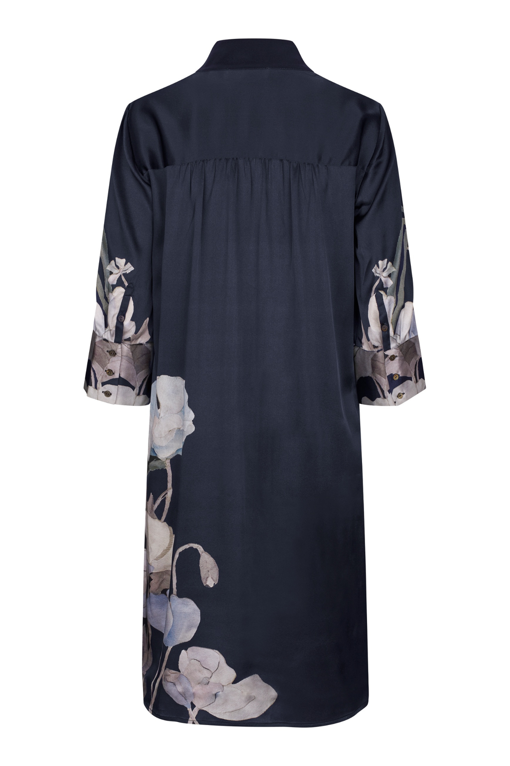 Shop the Dea Kudibal KamillesDEA Dress in Reverie Midnight at Dotique. A luxurious stretch silk midi dress in a beautiful oversized poppy print.