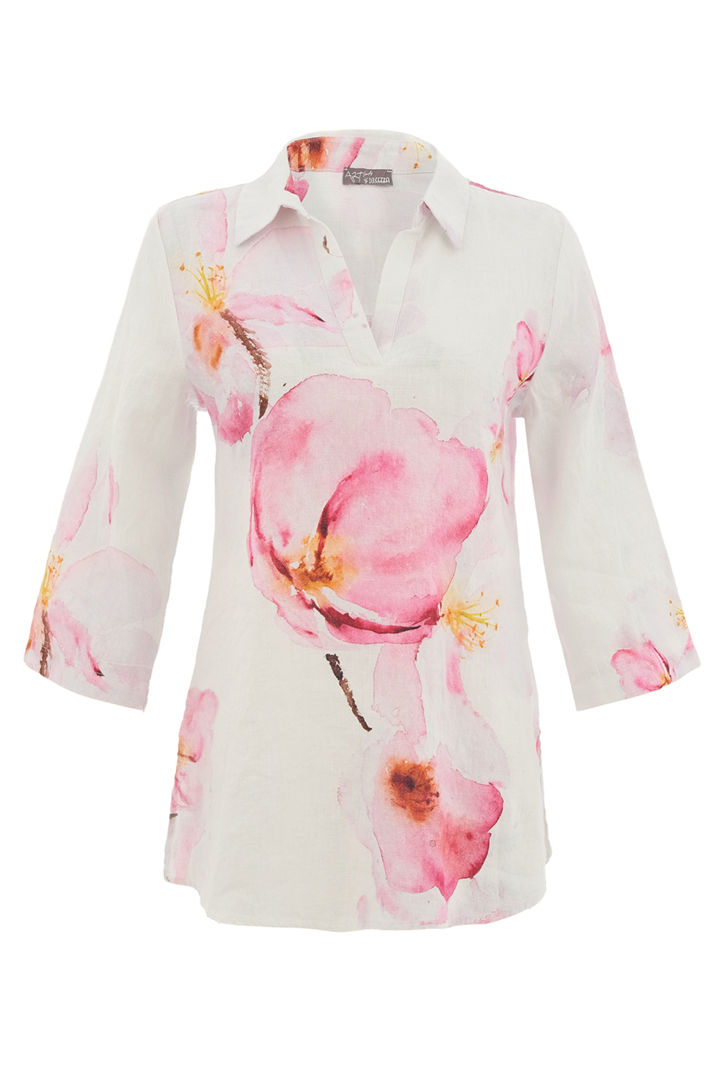 Pink floral linen tunic by Dolcezza made from 100% linen. Lightweight, breathable and flattering for warm days. Shop online at Dotique.