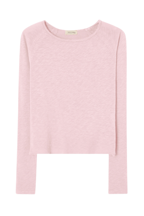 Relaxed fit American Vintage cotton long sleeve tee. Shop at Dotique.
