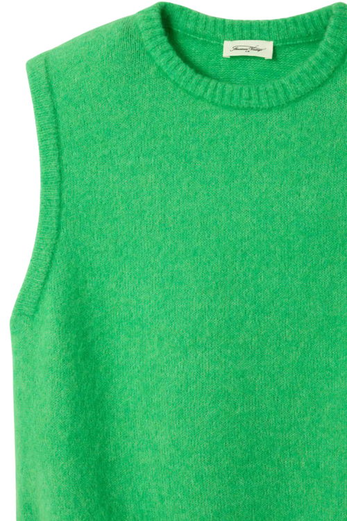 American Vintage Vitow knit vest in jardin chine green. Shop American Vintage at Dotique.