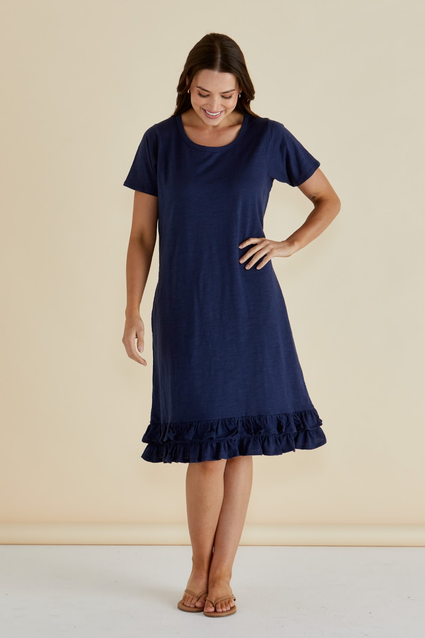 Dotique Betty Basics BB1095 Aaliyah dress in navy with scoop neckline and short sleeves