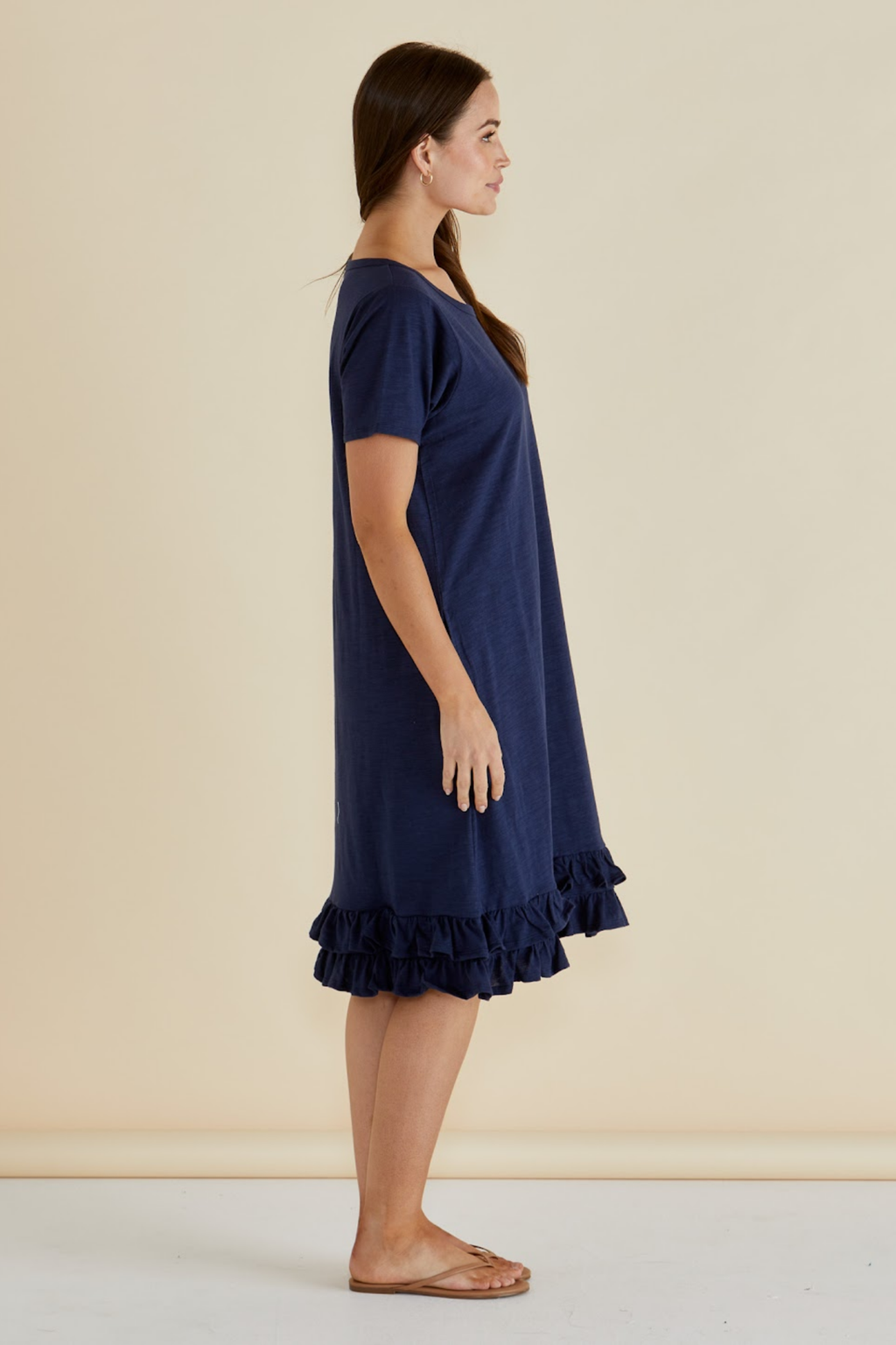 Dotique Betty Basics BB1095 Aaliyah dress in navy with scoop neckline and short sleeves