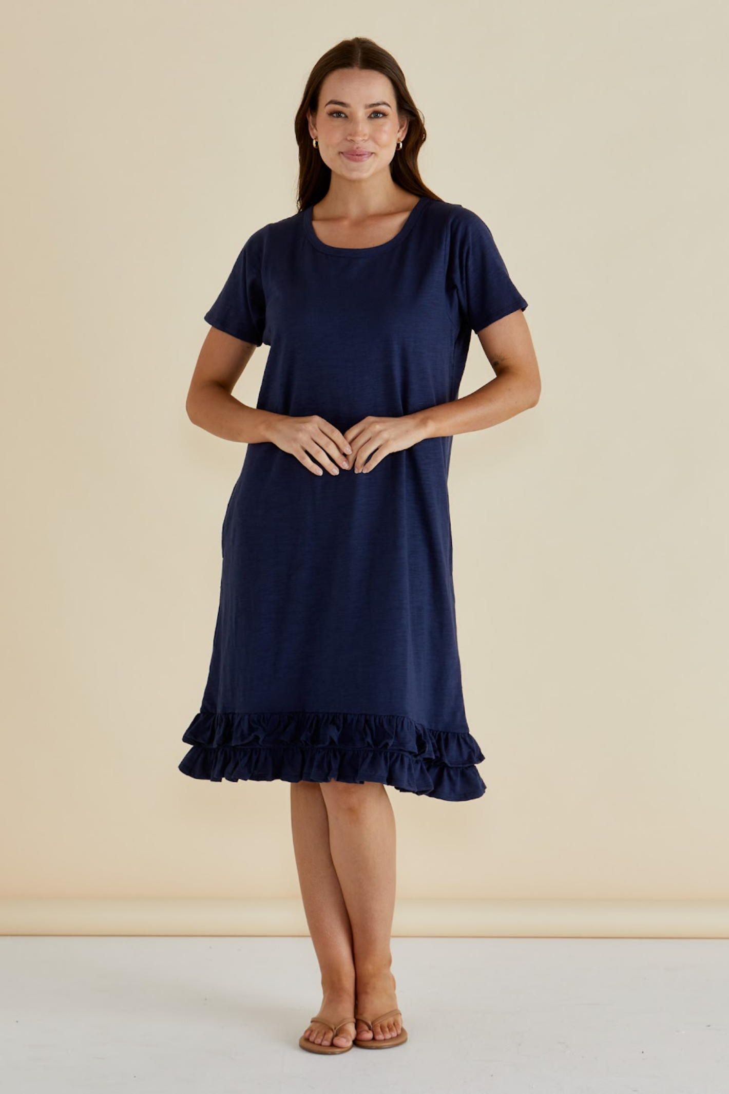 Dotique Betty Basics BB1095 Aaliyah dress in navy with scoop neckline and short sleeves