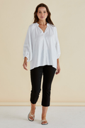 Dotique Betty Basics BB8434 Grazia Blouse in white with V-neck and collar