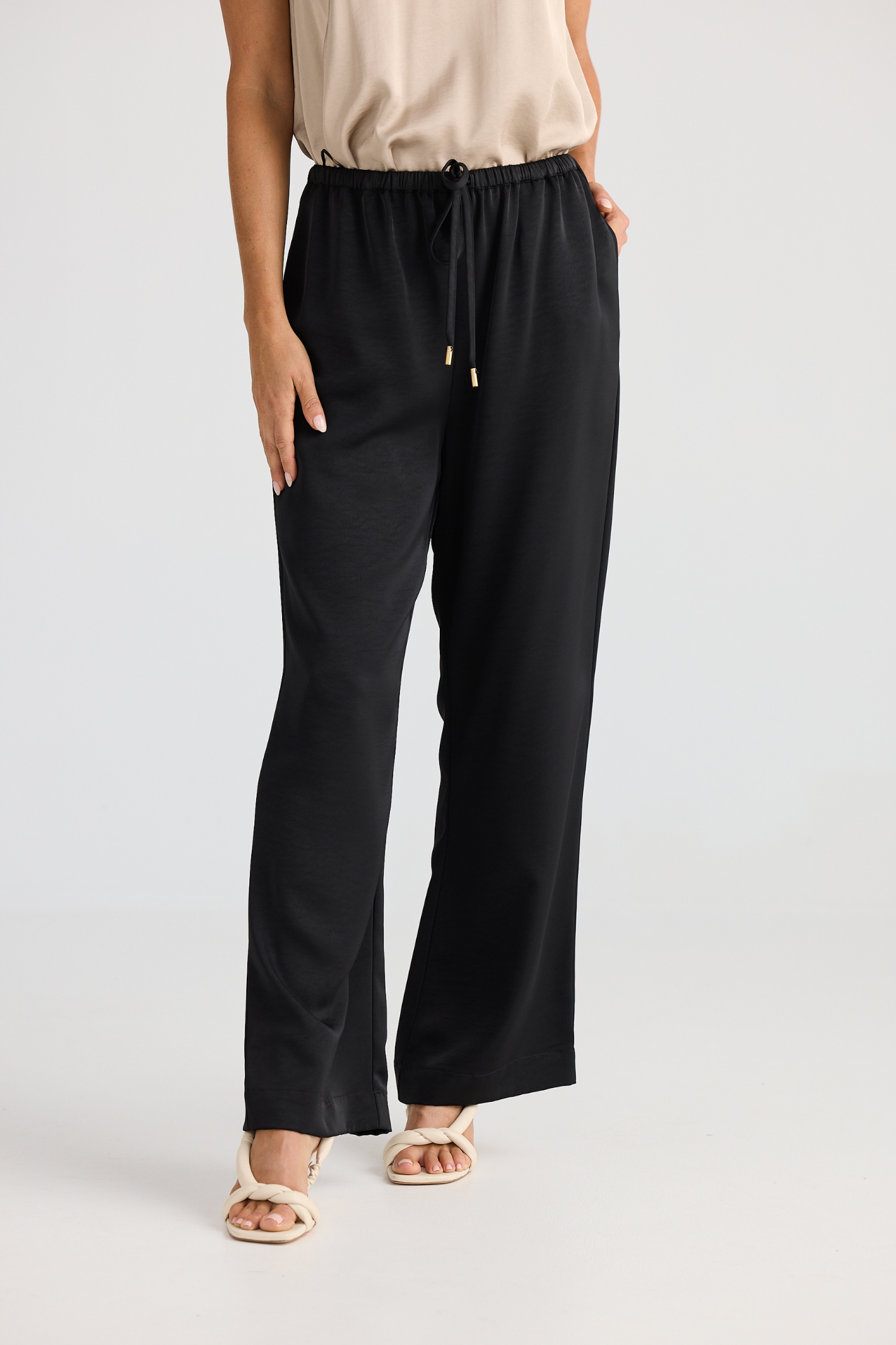Dotique Brave + True BT25390 Boulevard Pant in black with relaxed straight-leg fit