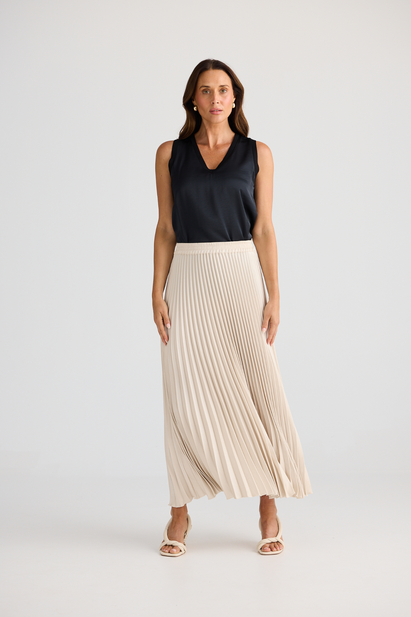 Dotique Brave + True BT25393 Alias Pleated Skirt in oyster with permanent pleats