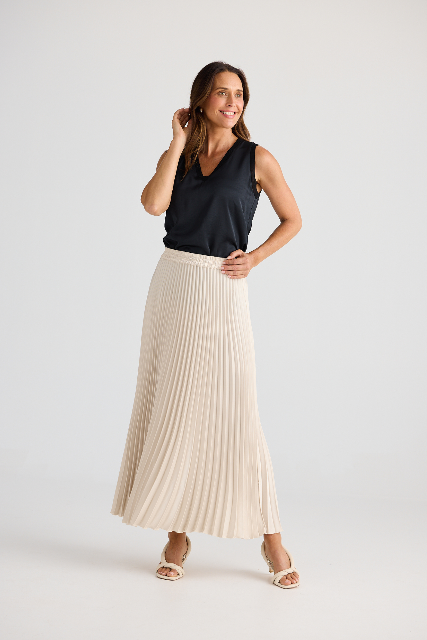 Dotique Brave + True BT25393 Alias Pleated Skirt in oyster with permanent pleats