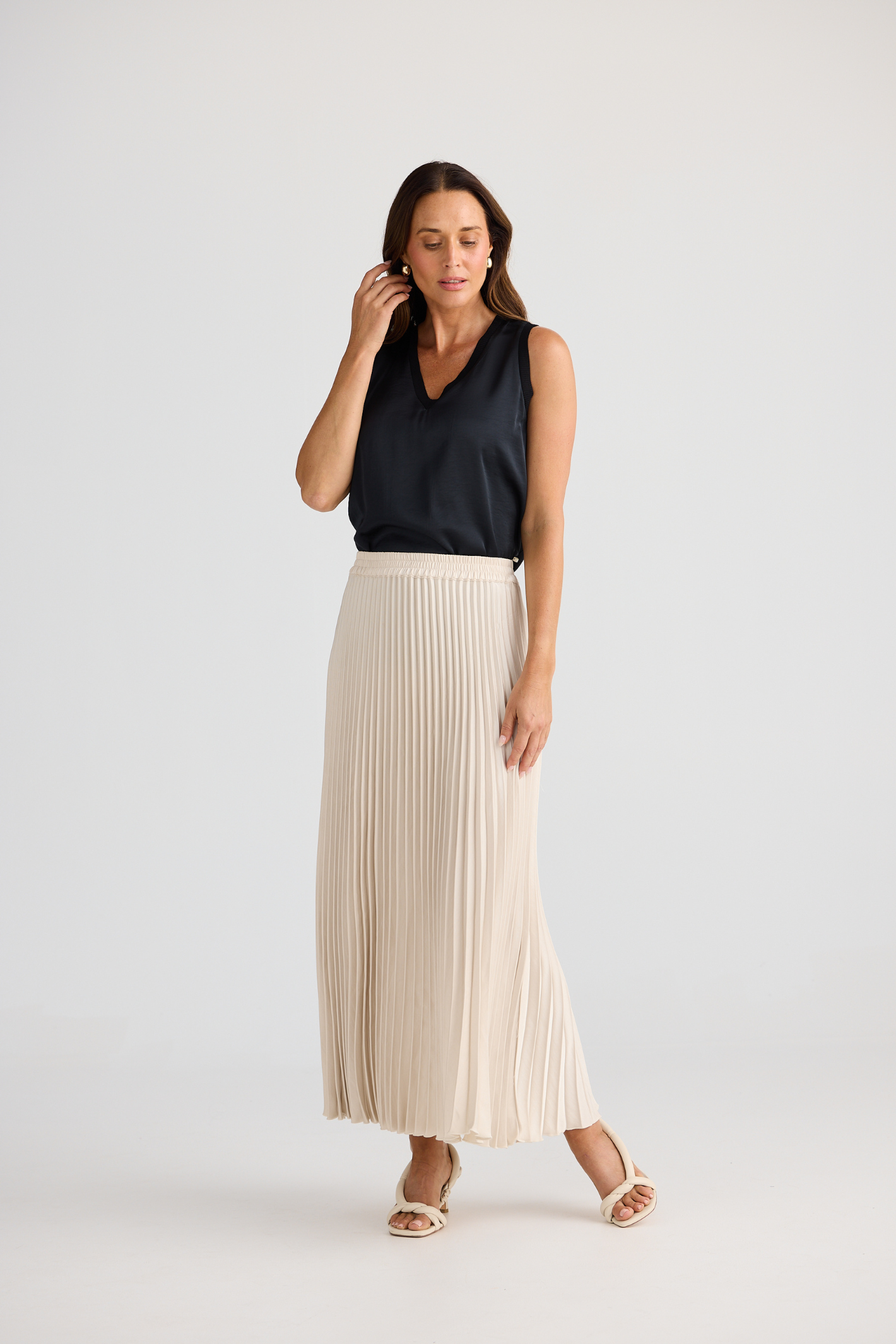 Dotique Brave + True BT25393 Alias Pleated Skirt in oyster with permanent pleats