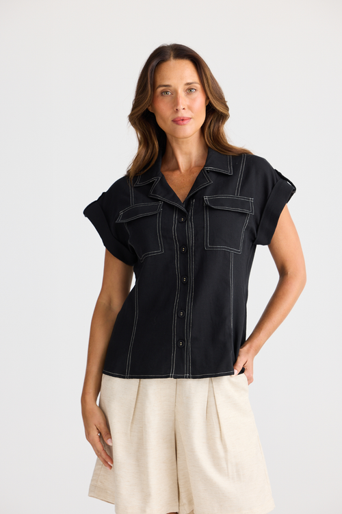 Brave + True Portia Shirt in black. Relaxed fit shirt with open collar, chest pockets and cotton linen TENCEL™ blend. Shop at Dotique.