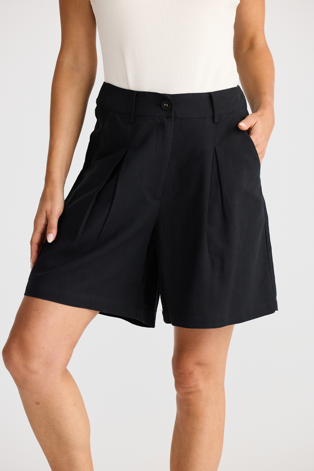 Dotique Brave + True BT25419 Eden Short in black with tailored fit and front pockets