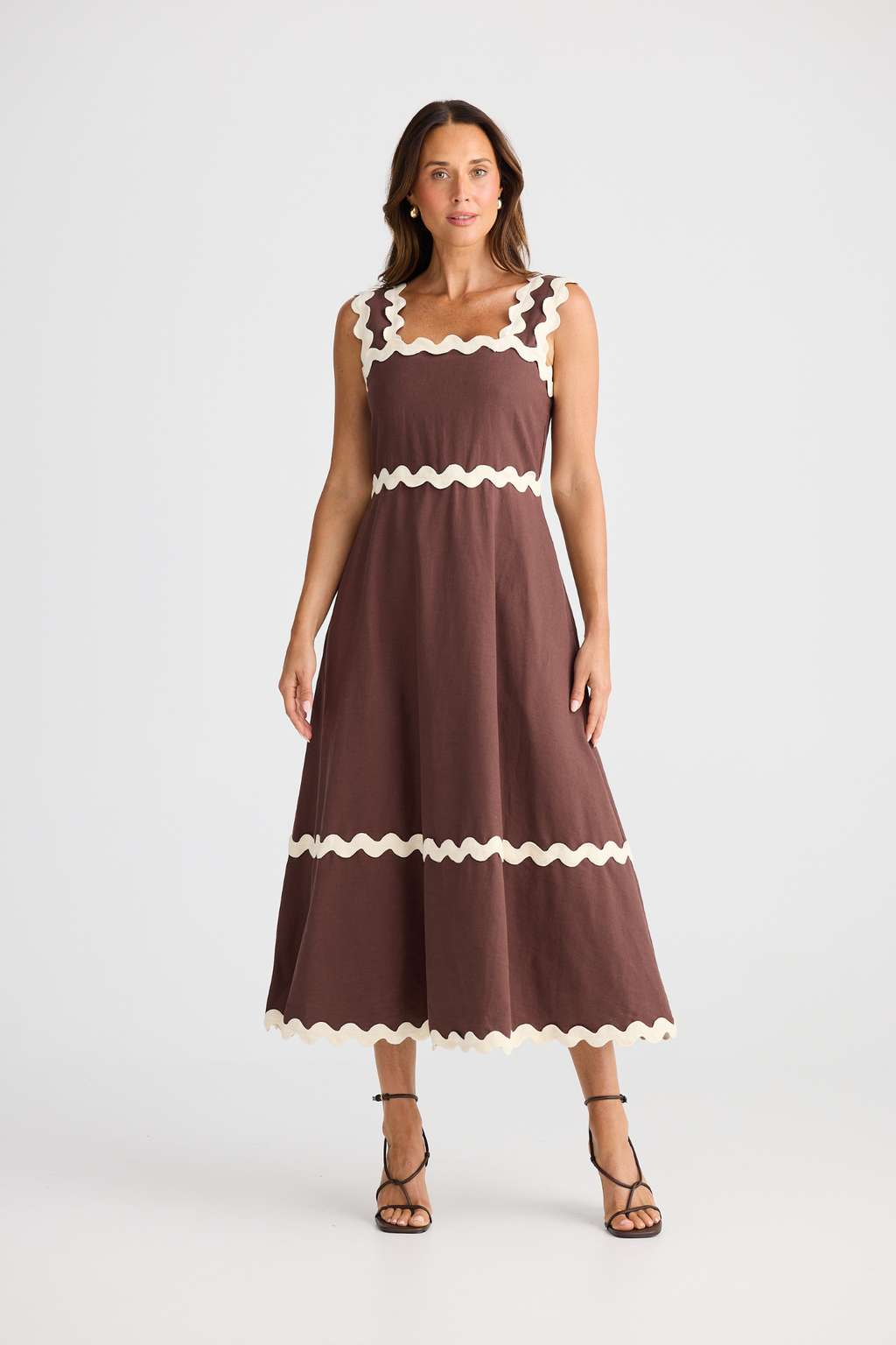 Brave + True Marlo Midi Dress in chocolate. A-line midi dress with square neckline, ric rac trim and breathable cotton linen blend. Shop at Dotique.