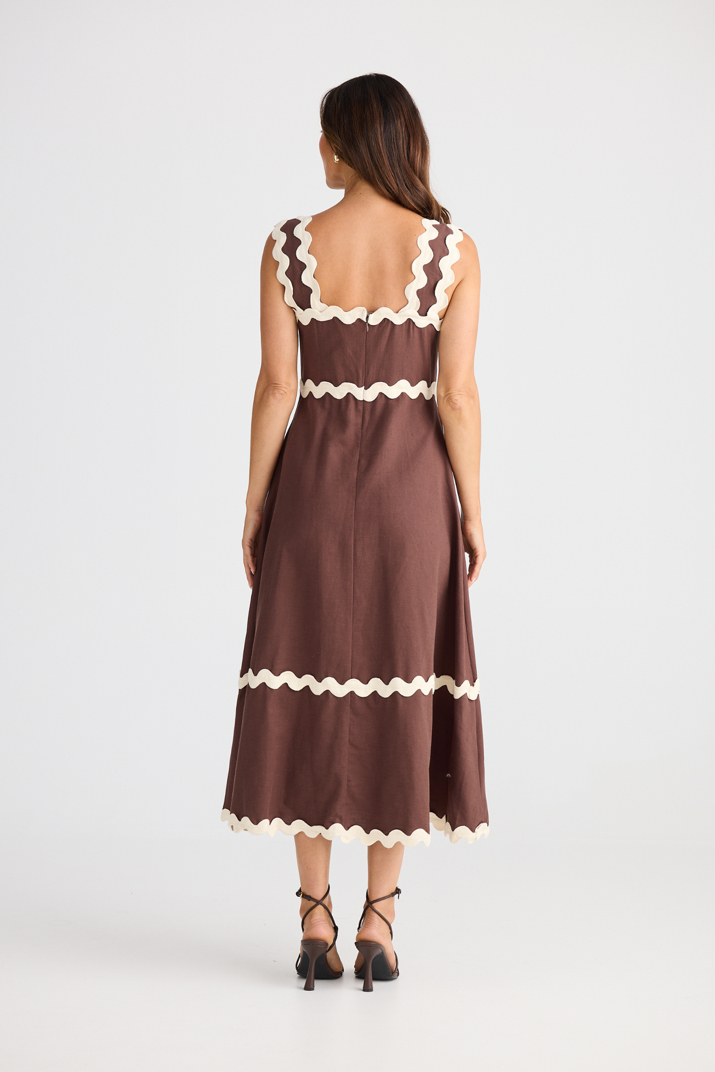 Brave + True Marlo Midi Dress in chocolate. A-line midi dress with square neckline, ric rac trim and breathable cotton linen blend. Shop at Dotique.