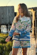 Woman wearing Vilagallo 33566 Coastal City Print Linen Shirt by vilagallo shop vilagallo at Dotique styled outdoors in sunlight