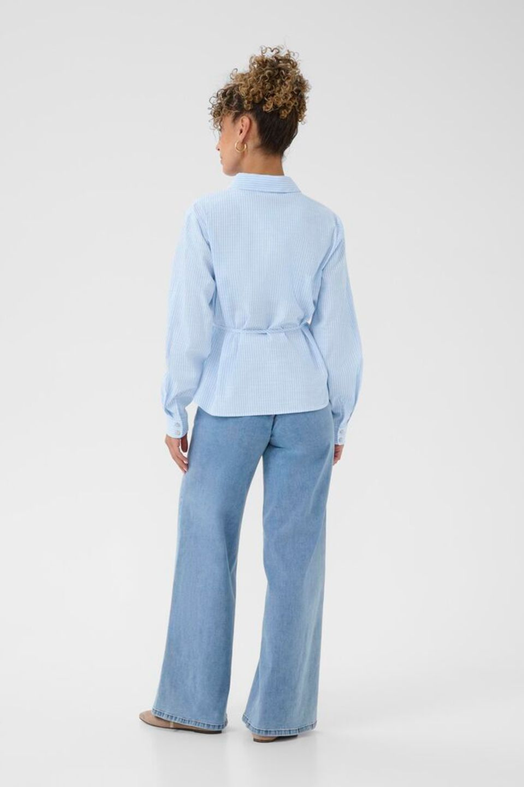 Cream CRCherissa Shirt in blue stripe. Cotton blend shirt with a classic fit, perfect for everyday wear. Shop at Dotique.