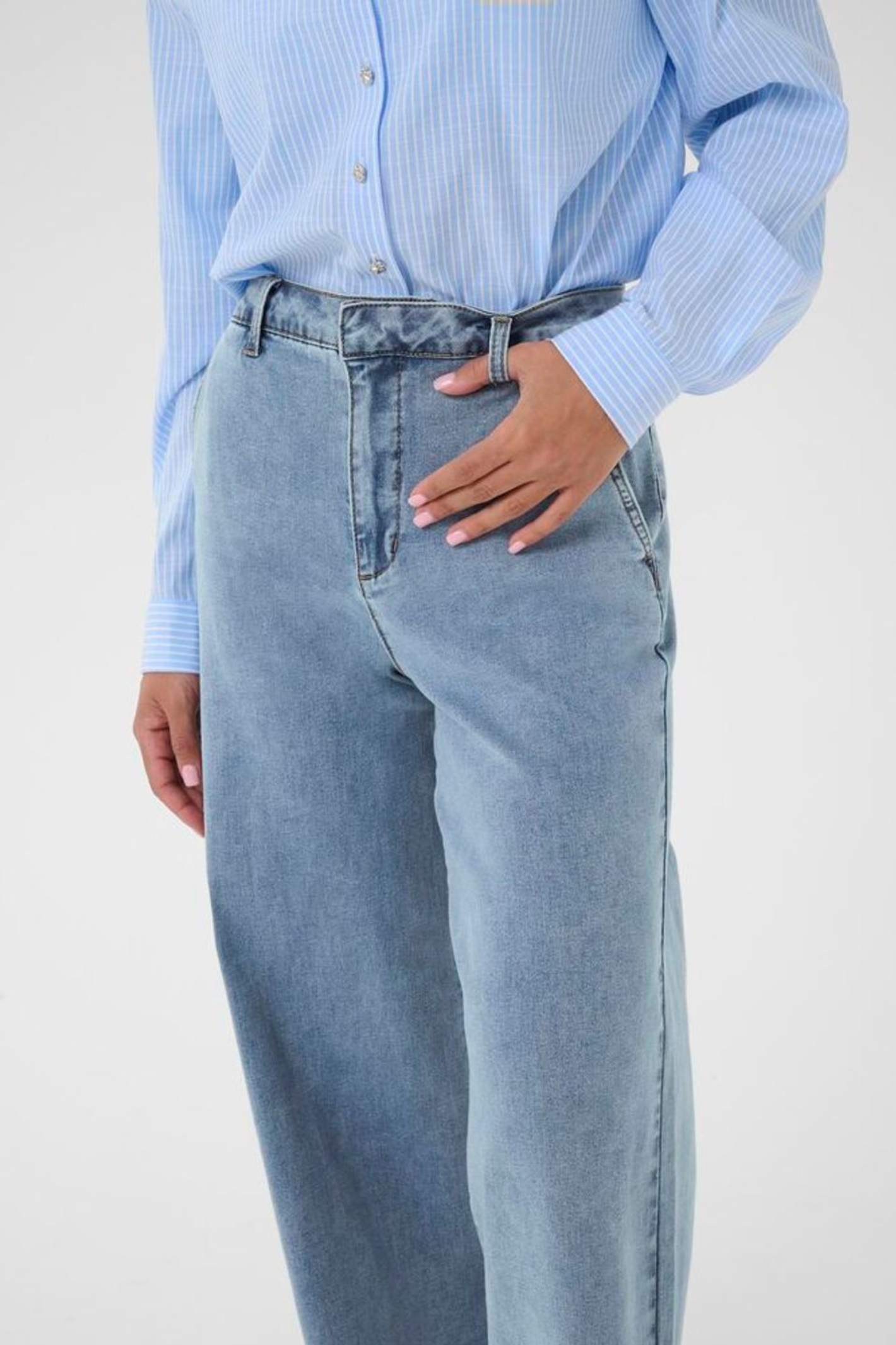 Light blue wide leg jeans by Cream with a high waist and soft stretch. Easy to wear and flattering for everyday style. Shop now at Dotique.