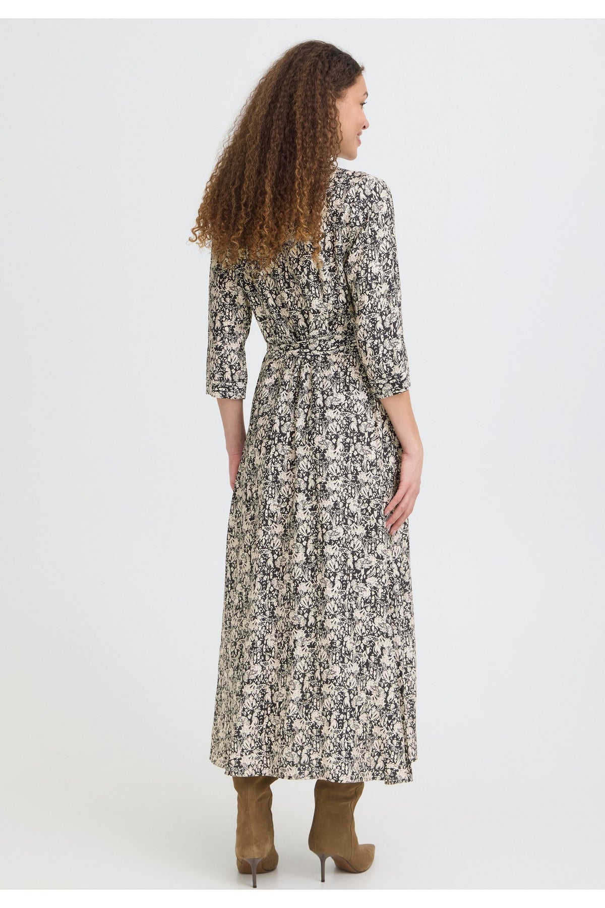 Fransa FRARIANA DR 20 Floral Paisley Salute Dress – model back. Shop Fransa at Dotique.