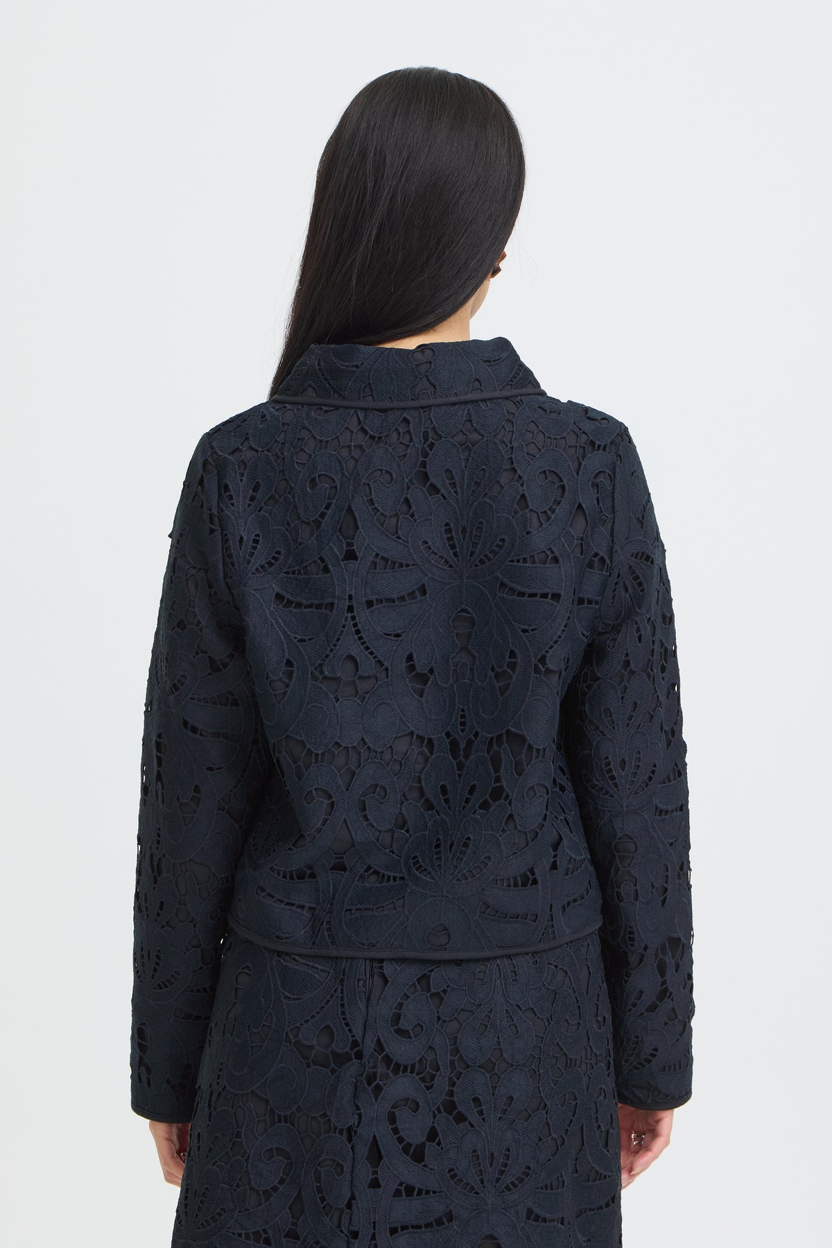 Fransa FRGABRIELLE JA 1 Salute Jacket – model back. Shop Fransa at Dotique.