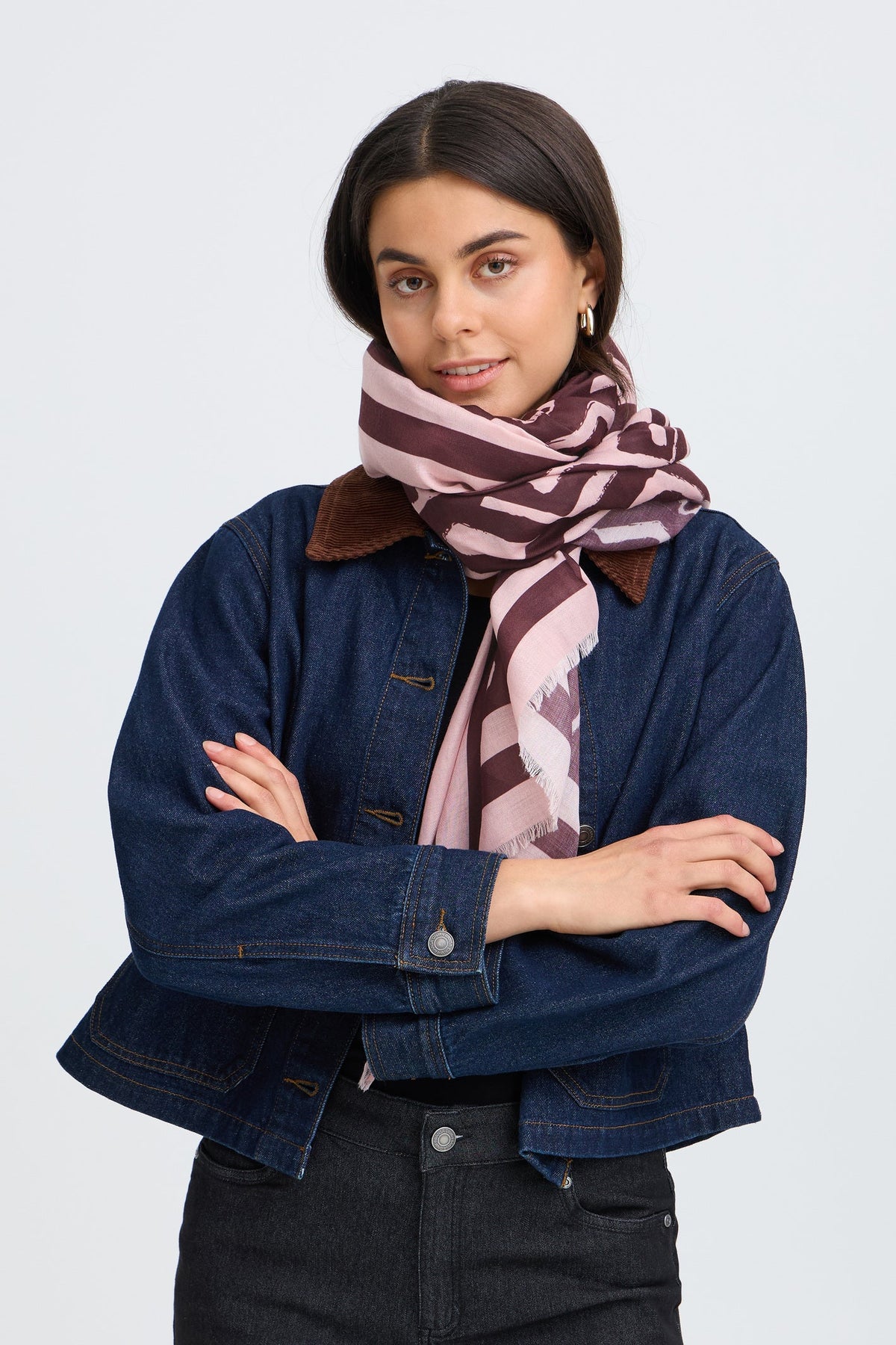 Fransa FRJILLA SCARF 1 Silver Mink Scarf – model front. Shop Fransa at Dotique.