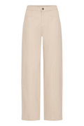 Relaxed cotton trousers in Oxford Tan by Fransa. Easy, flattering and perfect for spring styling. Shop the FRLIORA trousers at Dotique.