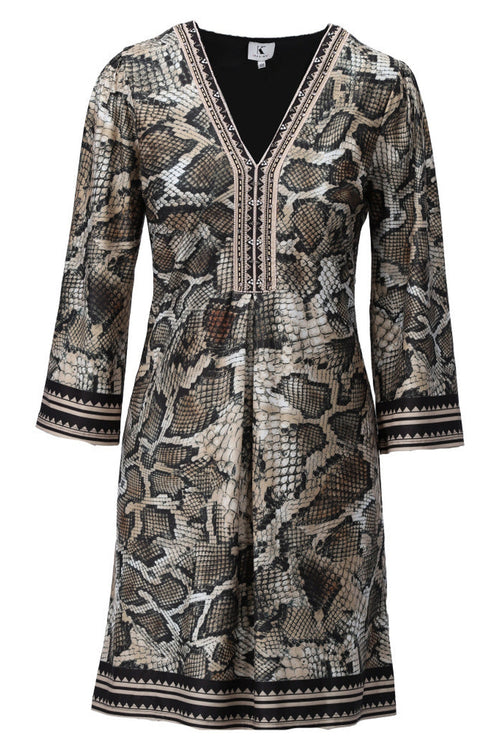 K Design D602 dress, front product view – shop K Design at Dotique