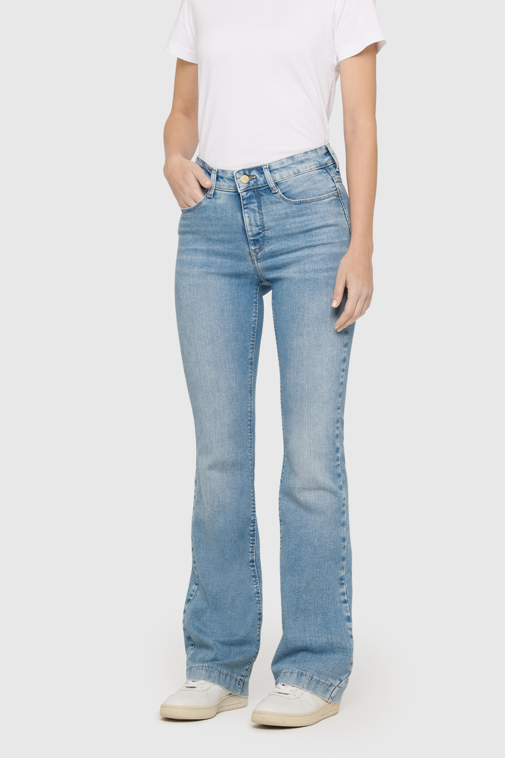 Woman wearing MAC Jeans DREAM BOOT Authentic Mega Flex Summer Blue Clouds Wash Bootcut Jeans 5439-90-0358L-D215 by Mac Jeans Shop Dotique
