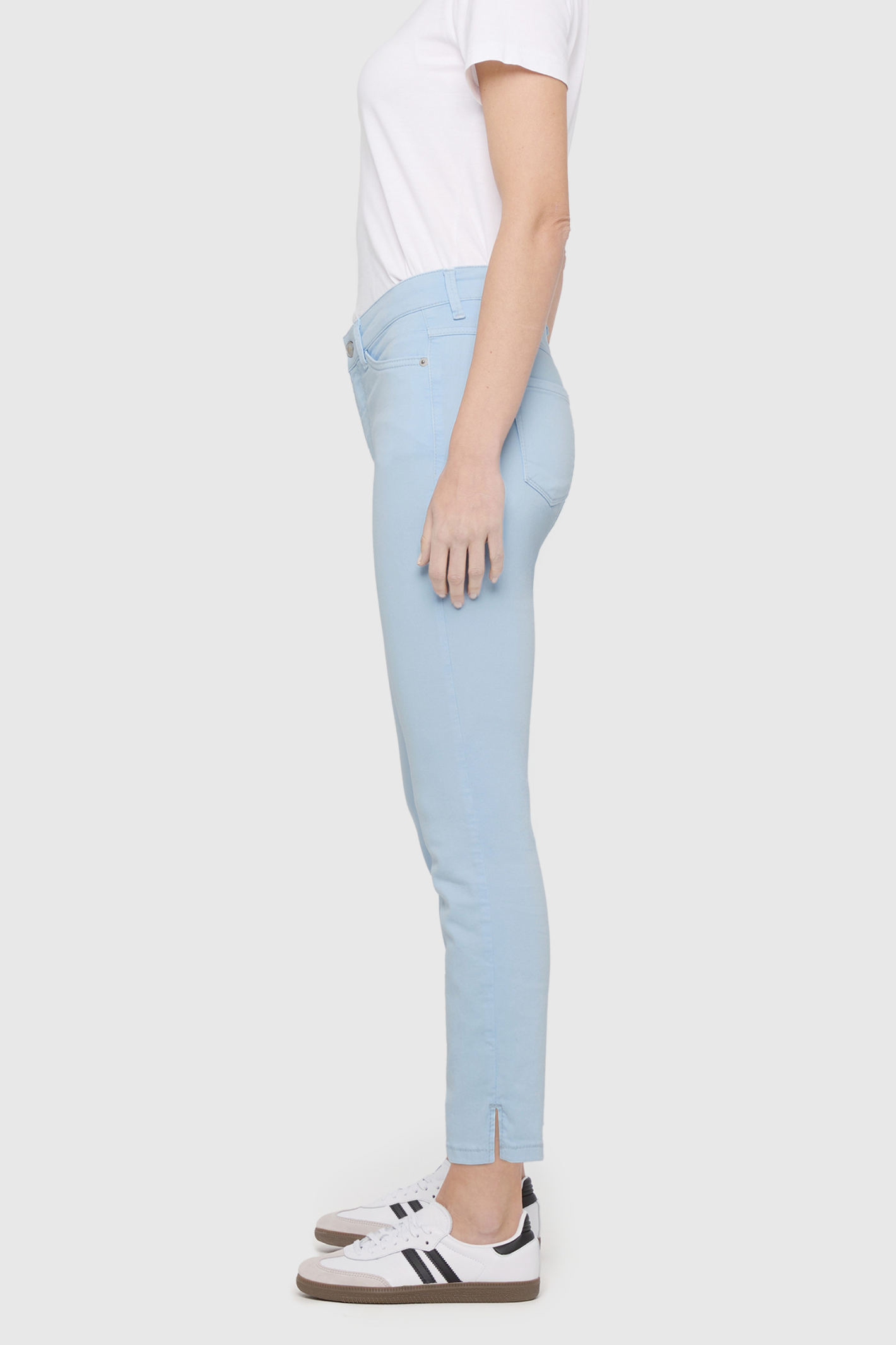 Side view of MAC Jeans Dream Summer Heaven Blue L26 5492-0351-121R by Mac Jeans shop at Dotique