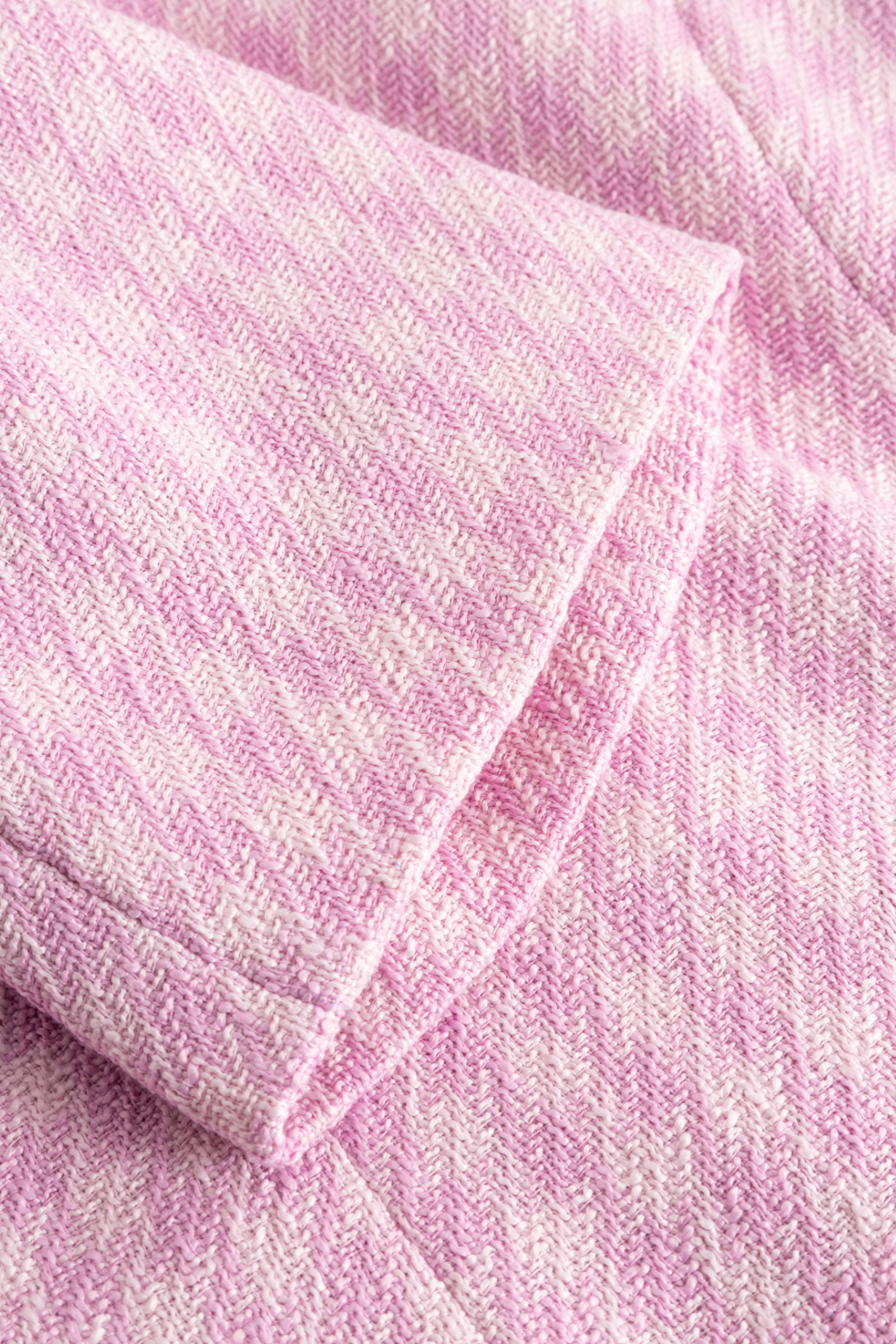 Dotique Noella 15110002 N-Kasaundra Blazer in baby pink with silver button detailing