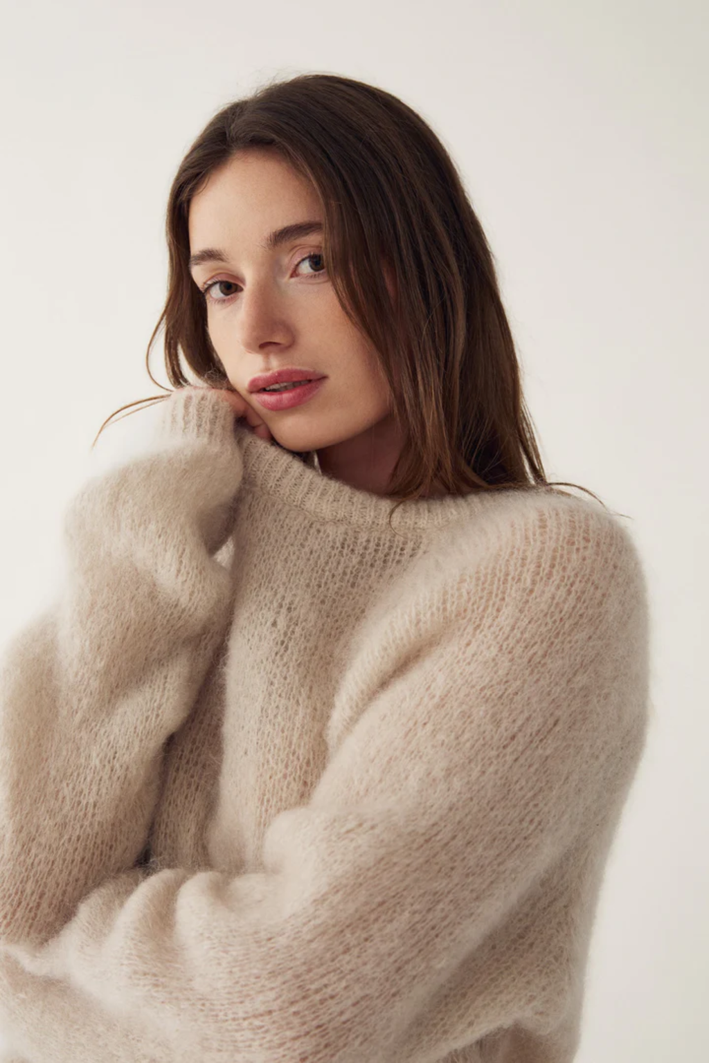 Dotique Noella 15250002 N-Latora Knit in beige with relaxed fit