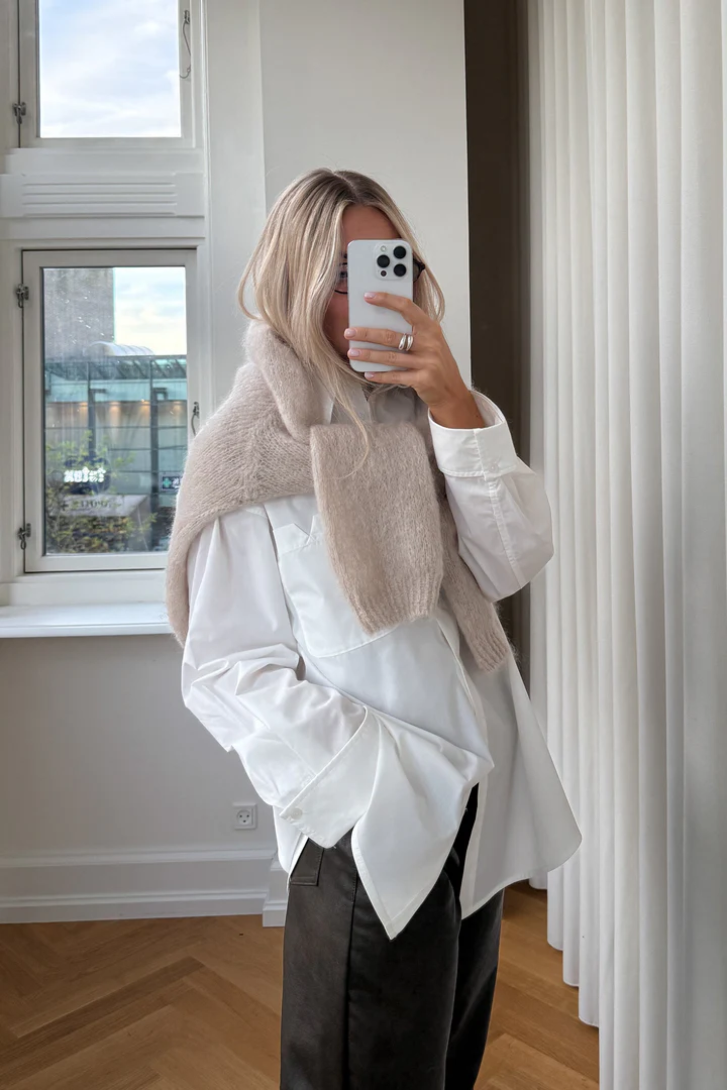 Dotique Noella 15250002 N-Latora Knit in beige with relaxed fit