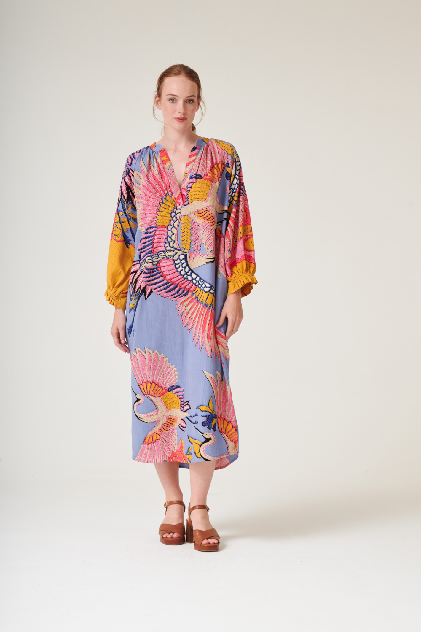Crane Periwinkle raglan dress by One Hundred Stars with soft print and relaxed silhouette. Made from breathable cotton with side pockets — perfect for summer. Shop at Dotique.