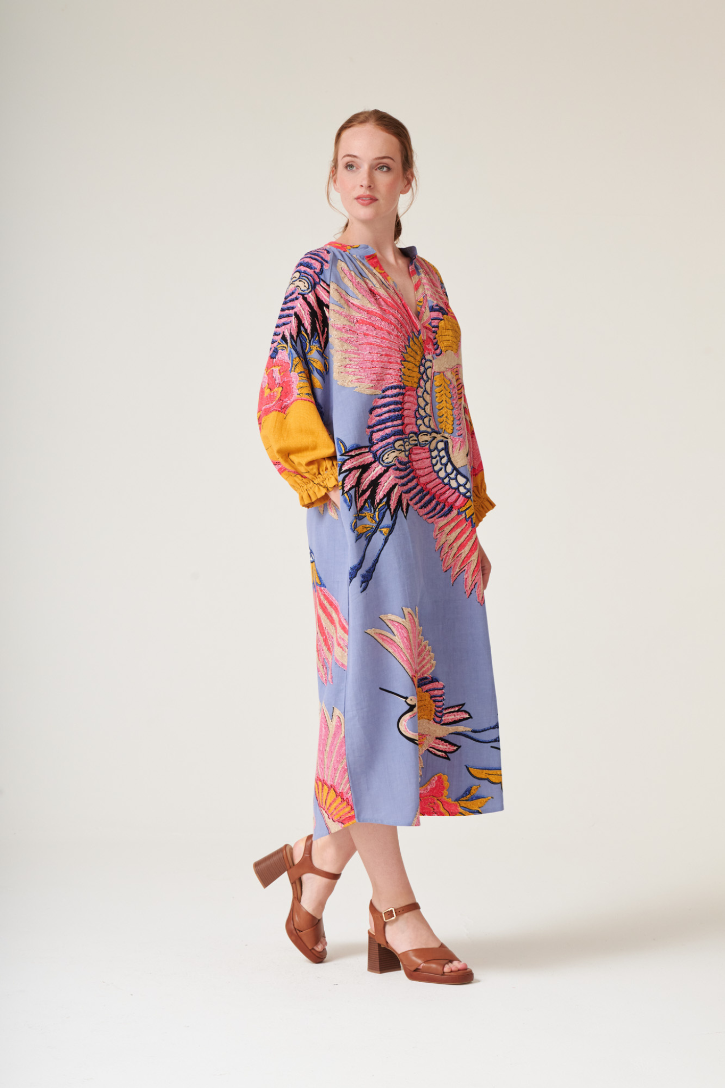 Crane Periwinkle raglan dress by One Hundred Stars with soft print and relaxed silhouette. Made from breathable cotton with side pockets — perfect for summer. Shop at Dotique.