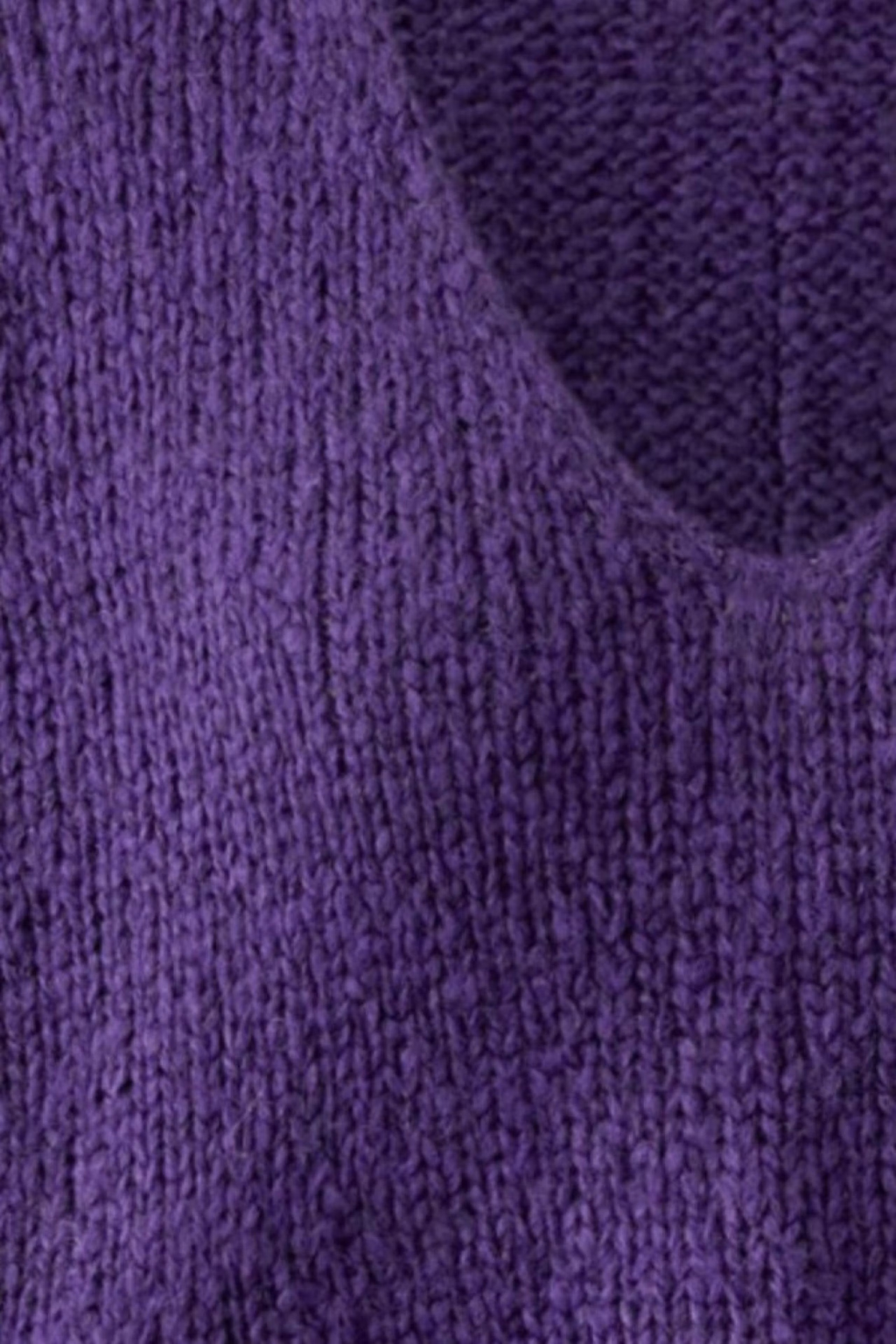 Dotique Oui fluffy knit pullover in Ultra Violett with a relaxed fit and round neckline.