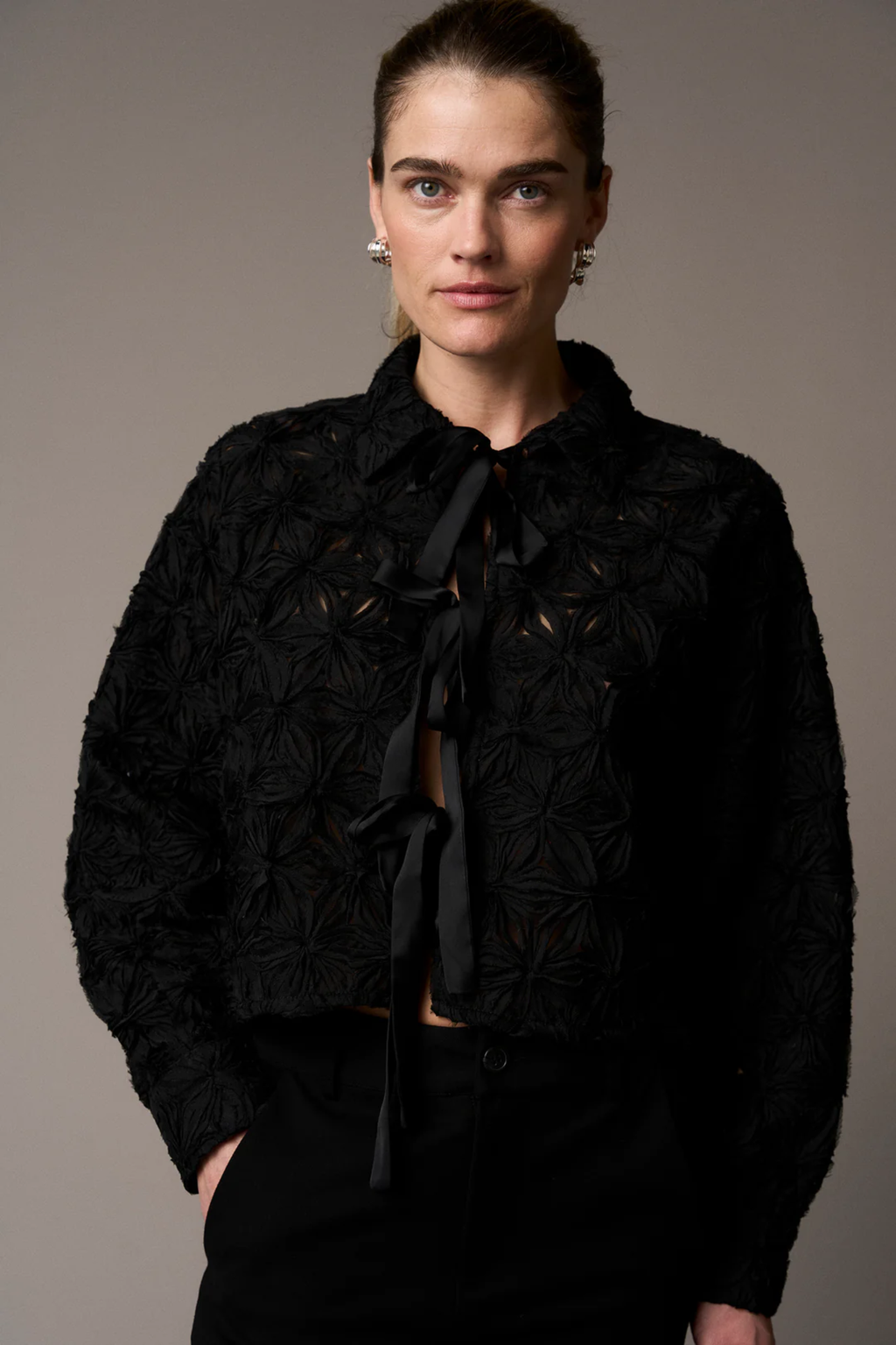 Pieszak J235156 PD-Lexie D Chiffon Tie Jacket Black